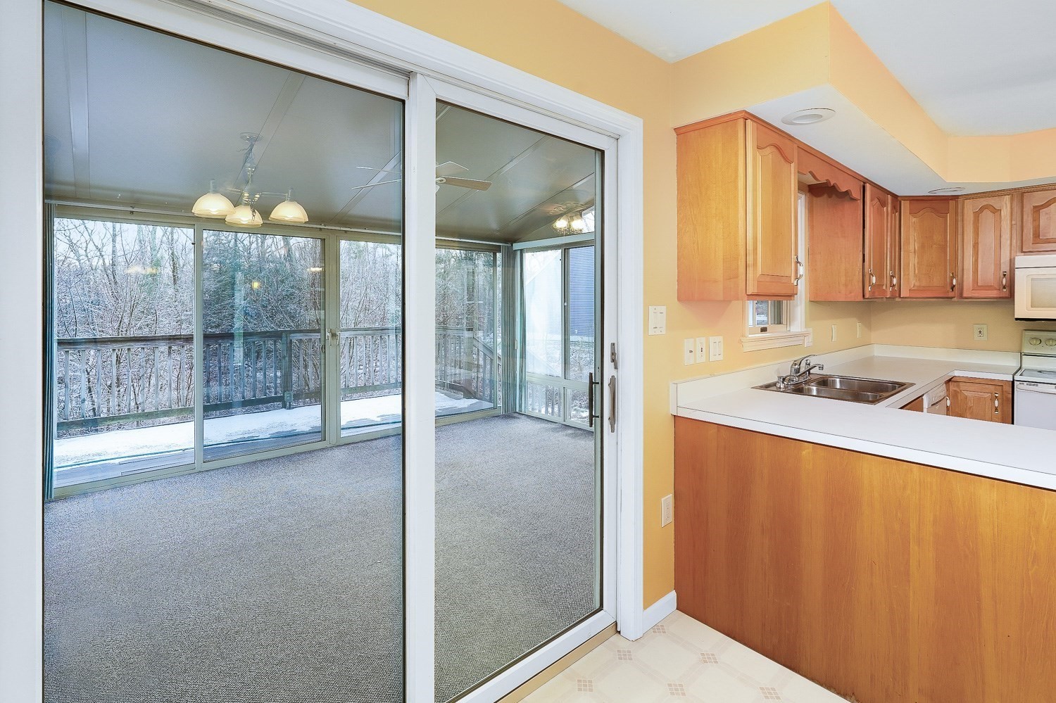 306 Rumonoski Dr, Northbridge, MA 01534 - Image 9