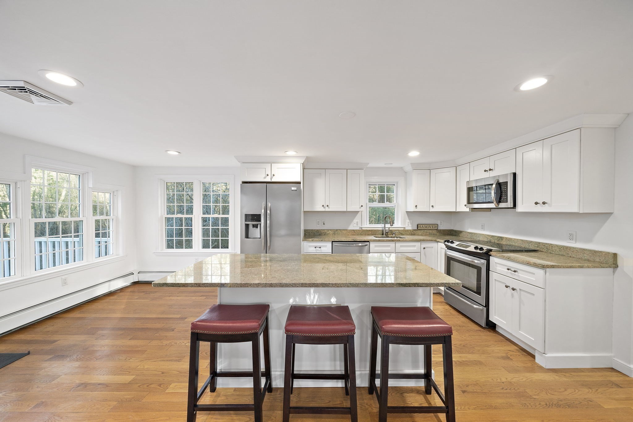 85 Grove St, Hanover, MA 02339 - Image 13