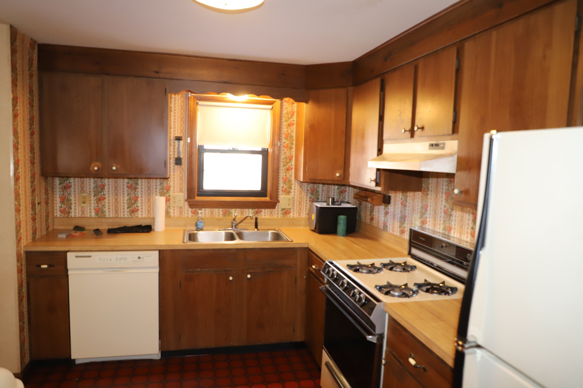 208 Tamarack Drive, Springfield, MA 01129 - Image 6