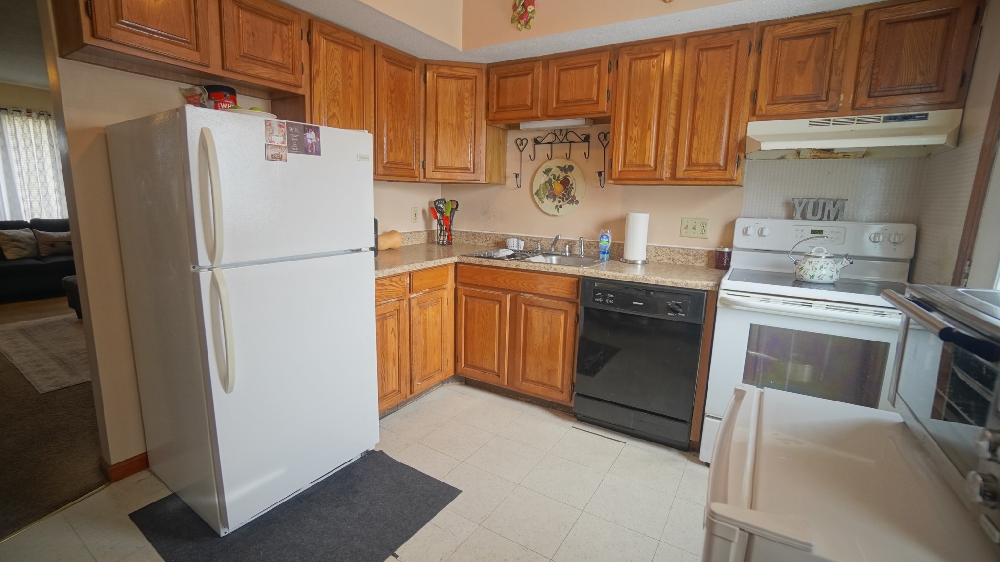 120 Lamplighter Ln Unit C, Springfield, MA 01119 - Image 4
