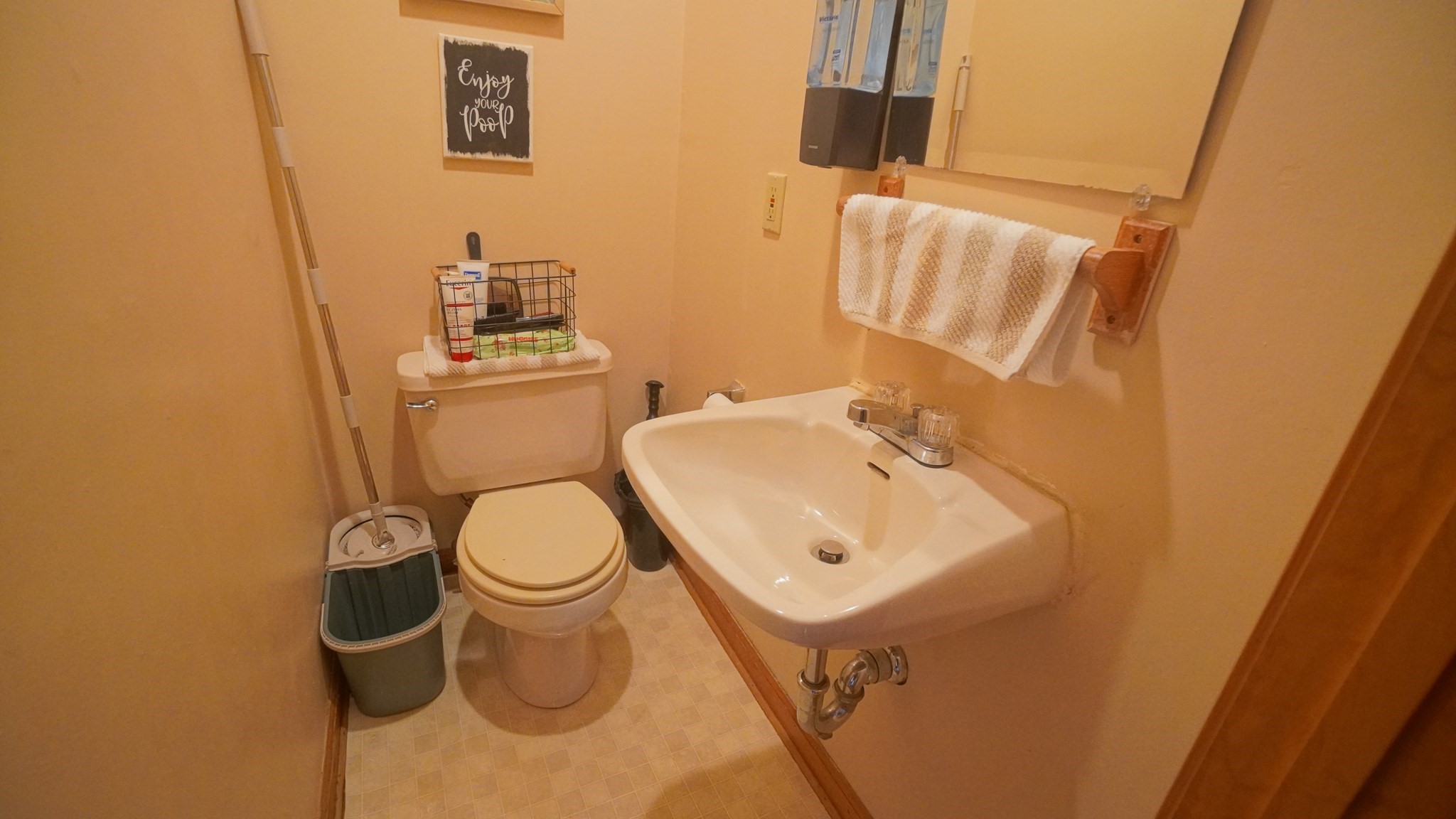 120 Lamplighter Ln Unit C, Springfield, MA 01119 - Image 7