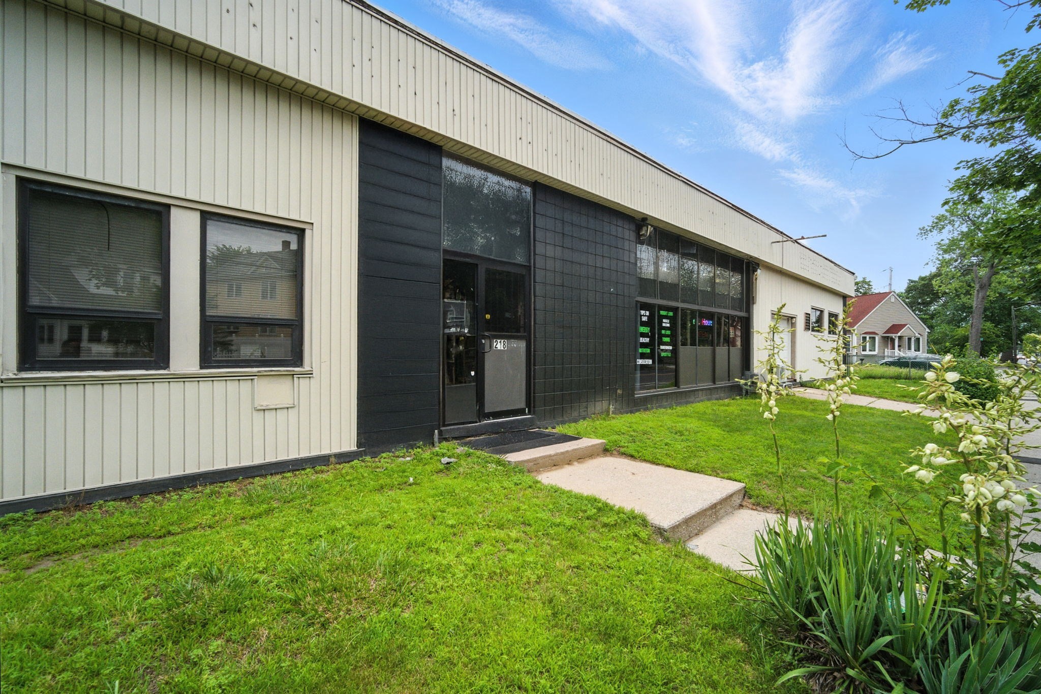 218 Saint James Blvd, Springfield, MA 01104 - Image 2