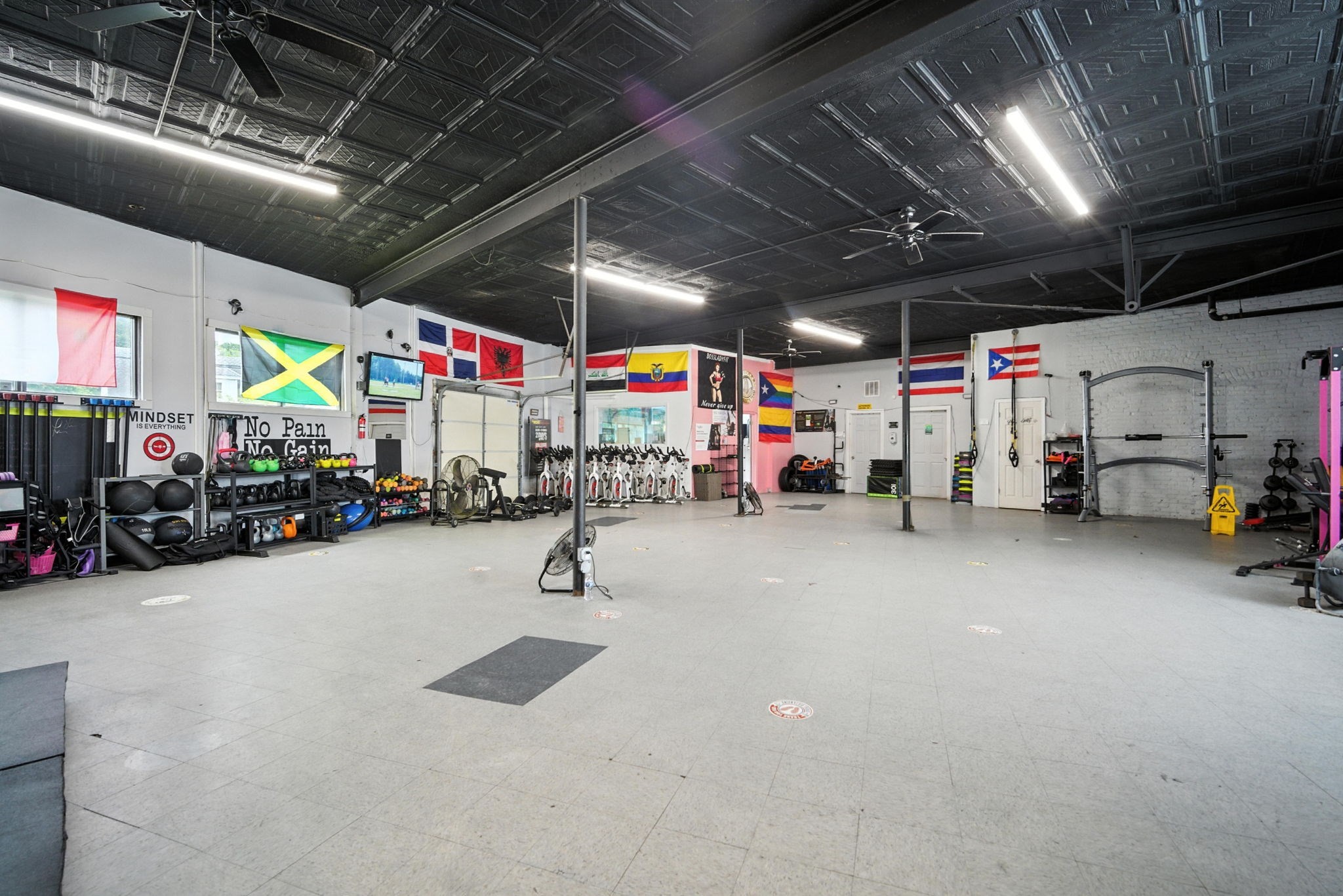 218 Saint James Blvd, Springfield, MA 01104 - Image 11