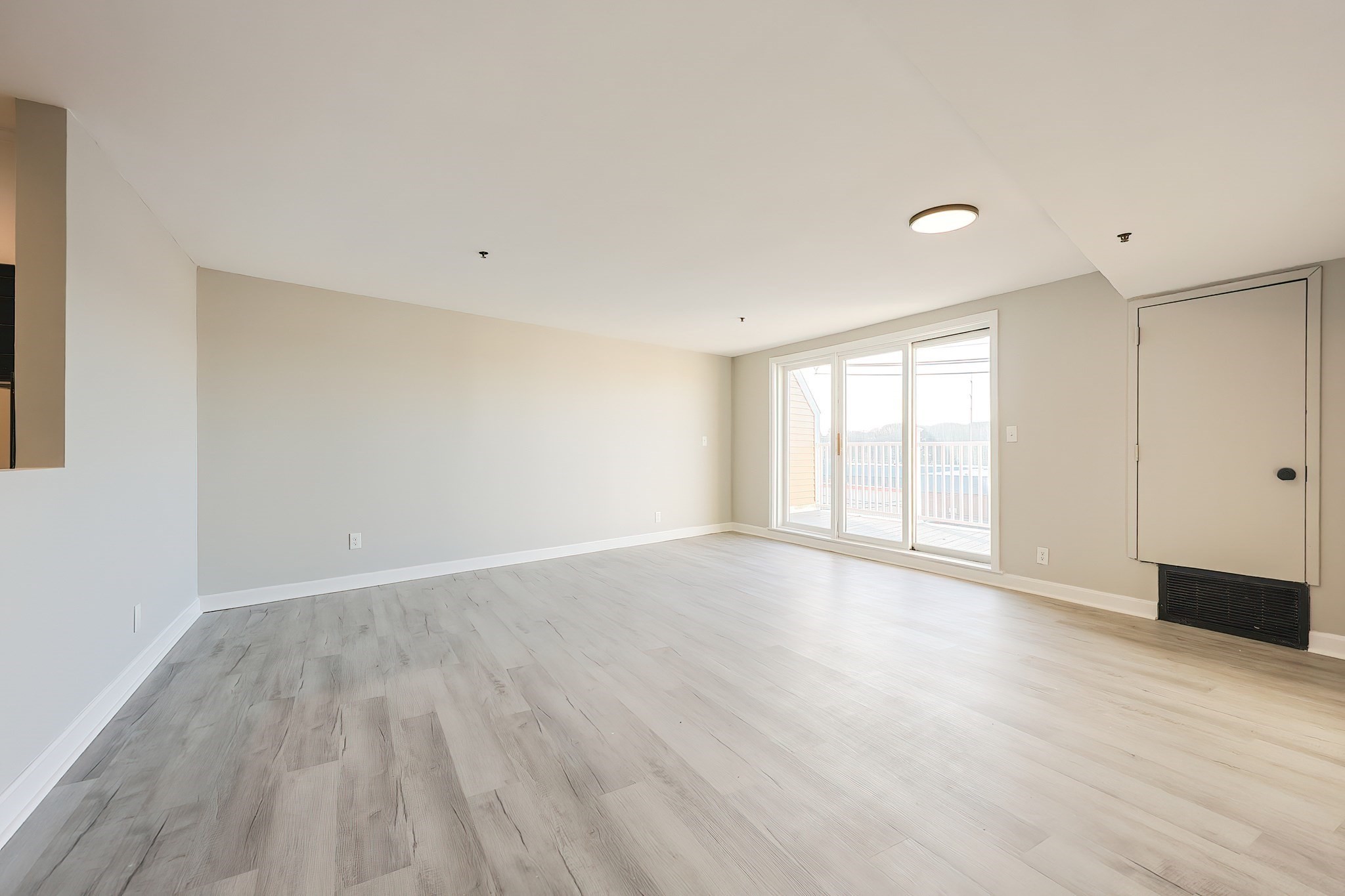 348 Rantoul Street Unit 202, Beverly, MA 01915 - Image 13