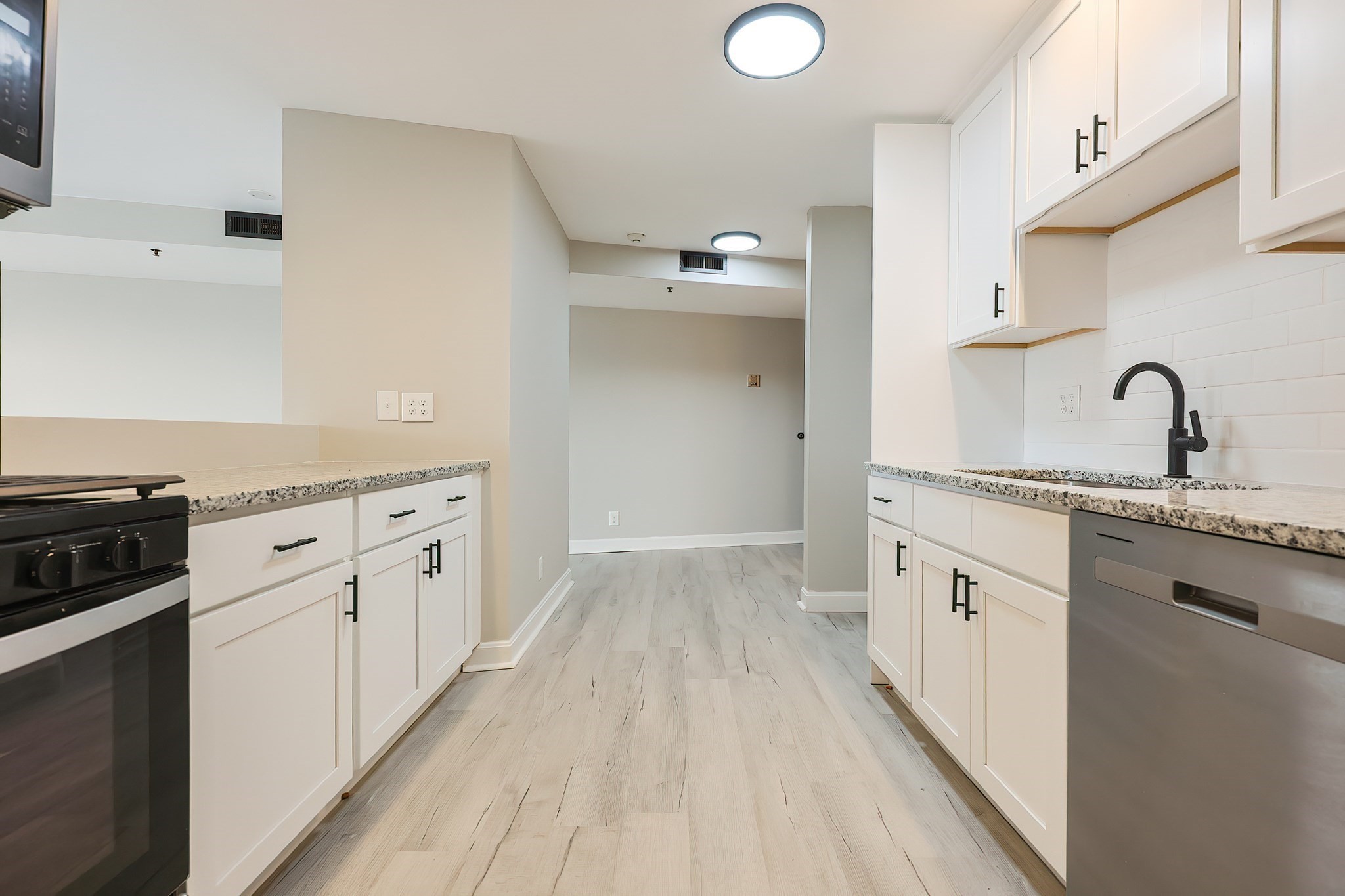 348 Rantoul Street Unit 202, Beverly, MA 01915 - Image 8