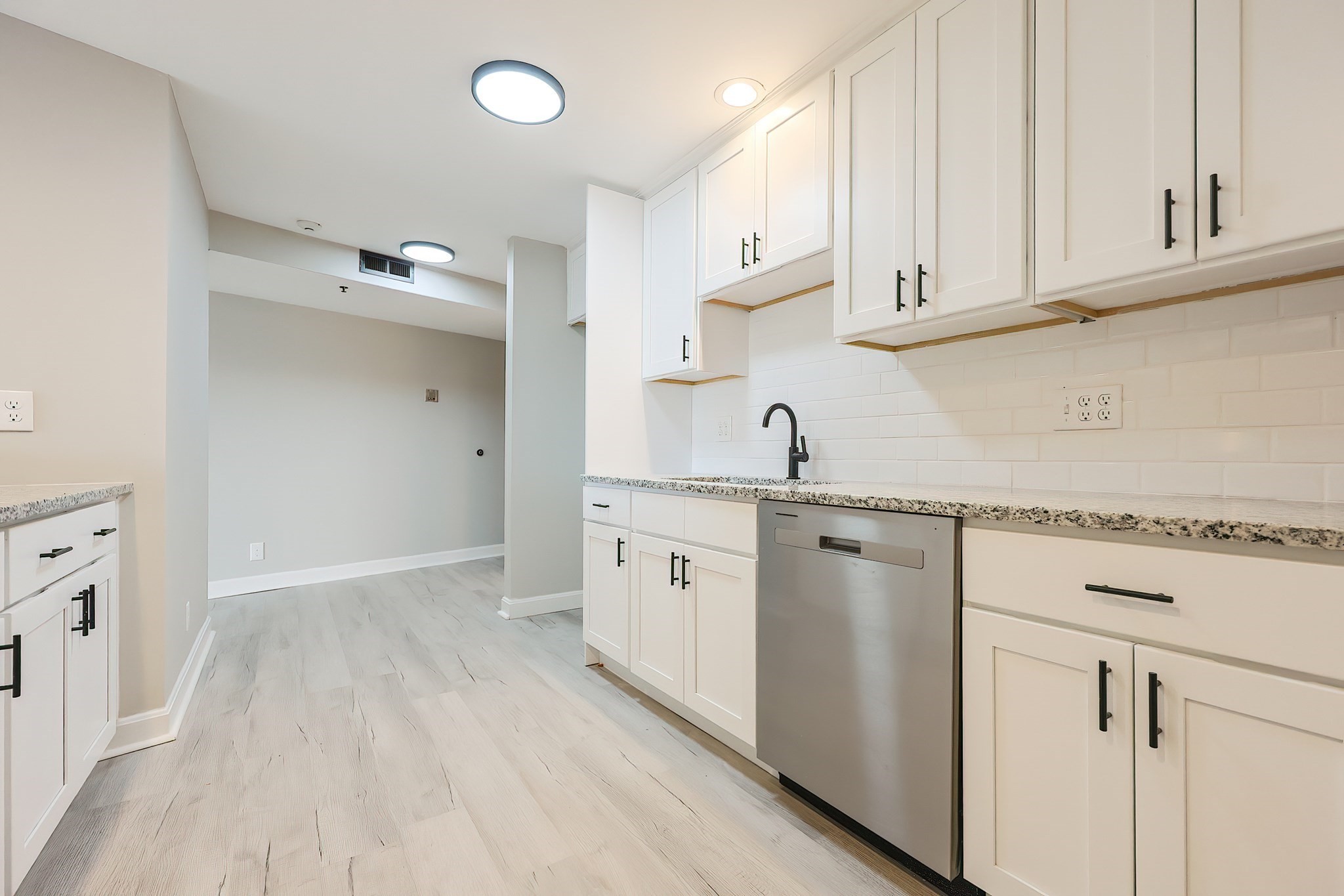 348 Rantoul Street Unit 202, Beverly, MA 01915 - Image 9