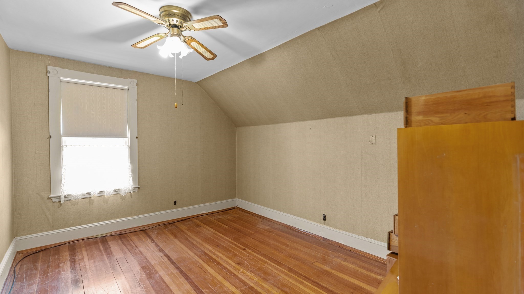 198 Arnold St, New Bedford, MA 02740 - Image 13