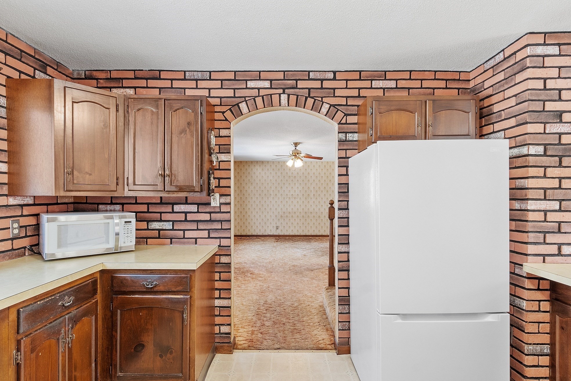 318 Lovewell St, Gardner, MA 01440 - Image 13