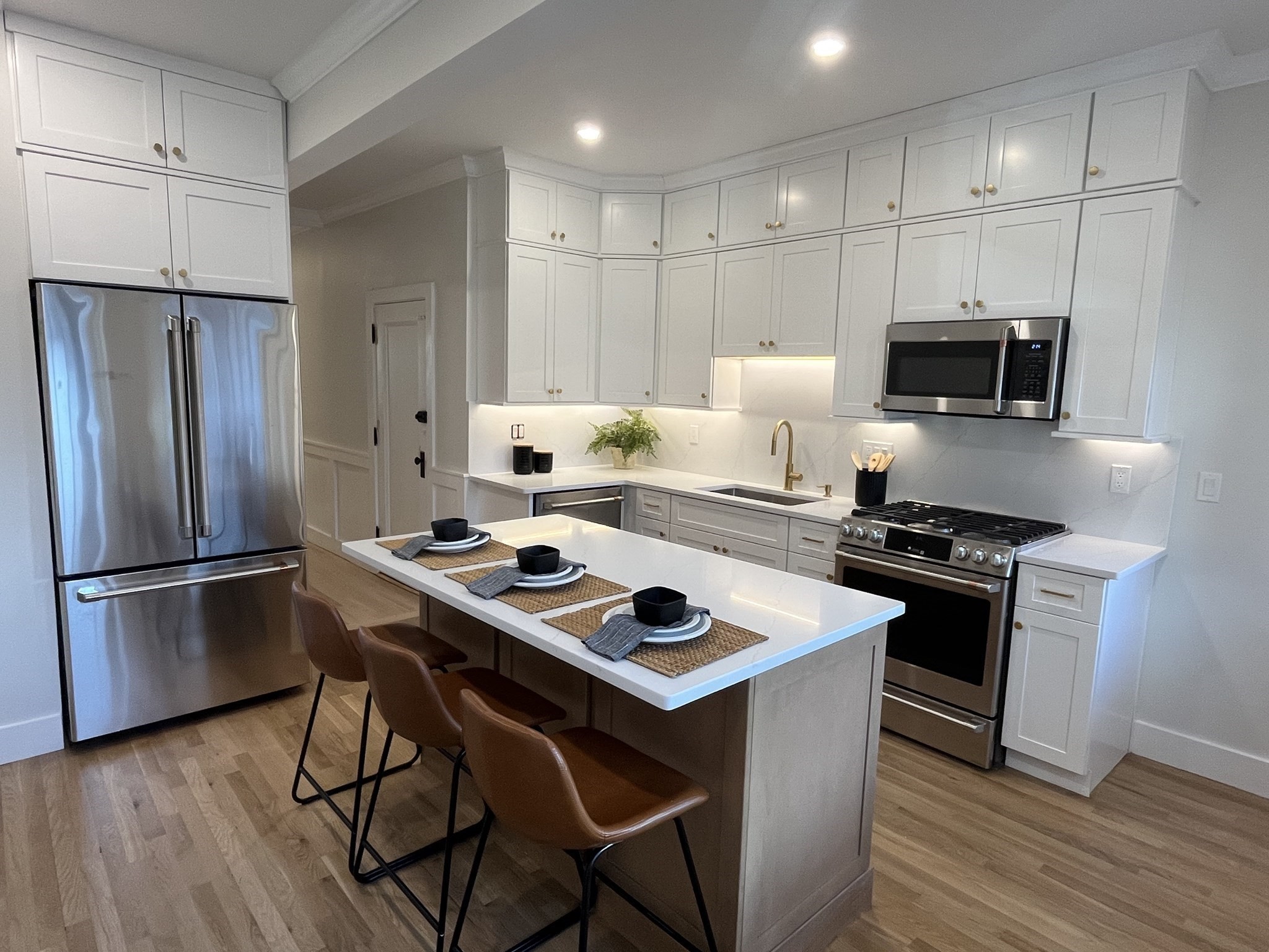 108 Saint Paul St Unit 2, Brookline, MA 02446