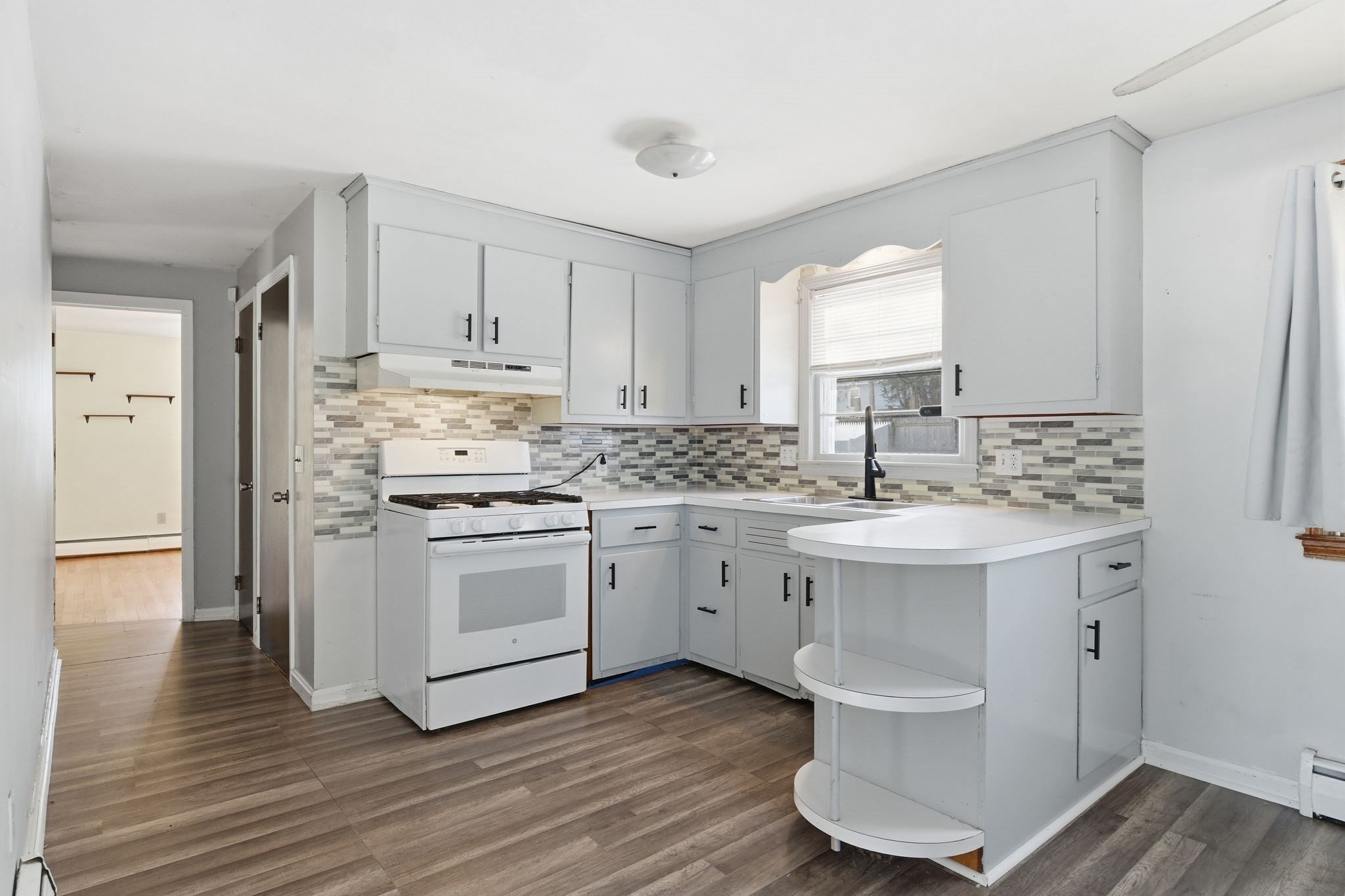 55 Gardens Dr, Springfield, MA 01119 - Image 11