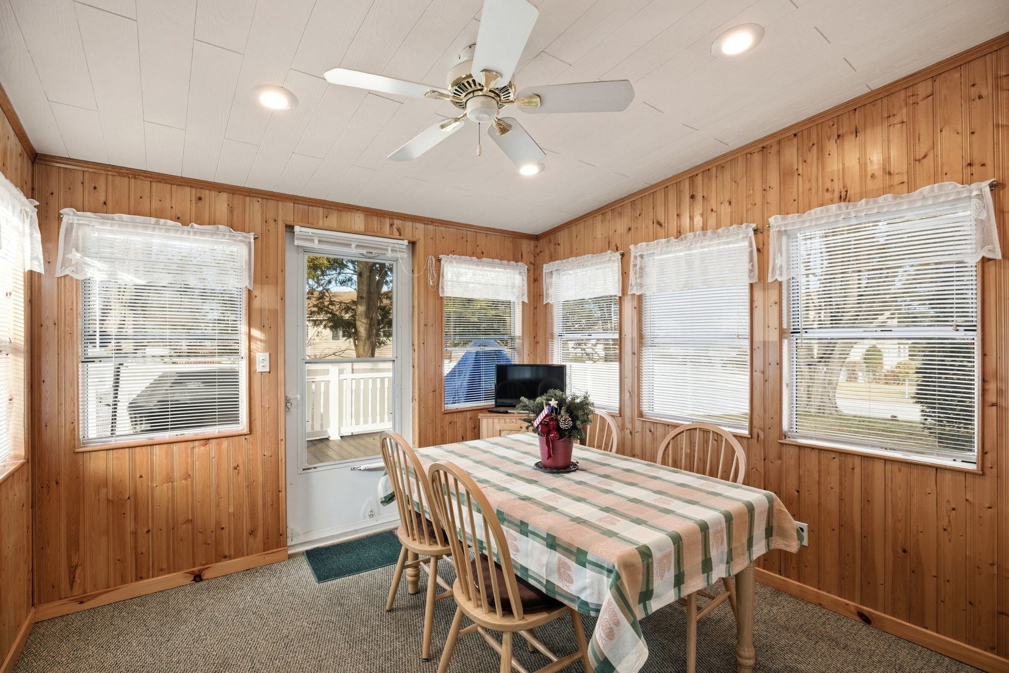 19 Jefferson Drive, Norwood, MA 02062 - Image 16