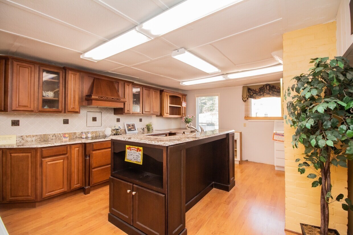 1150 Main St, Leicester, MA 01524 - Image 12