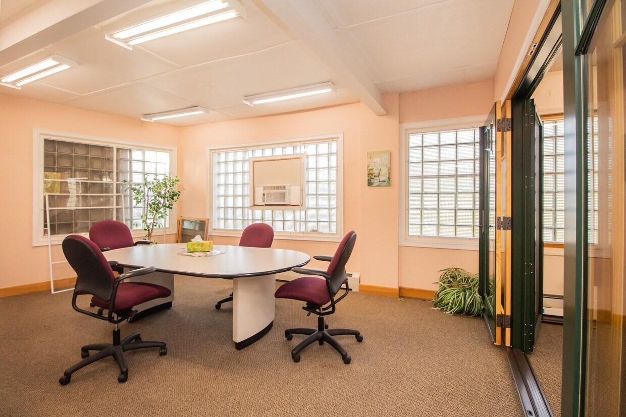 1150 Main St, Leicester, MA 01524 - Image 16