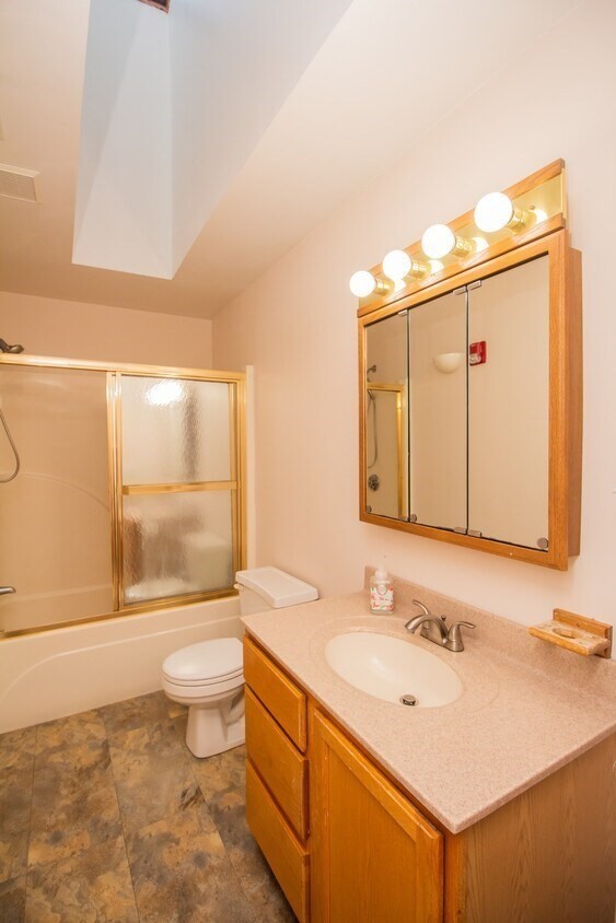 1150 Main St, Leicester, MA 01524 - Image 30