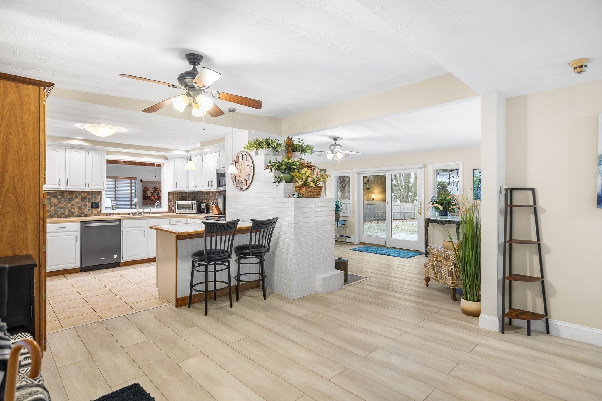 13 Edith Rd, Framingham, MA 01701 - Image 4