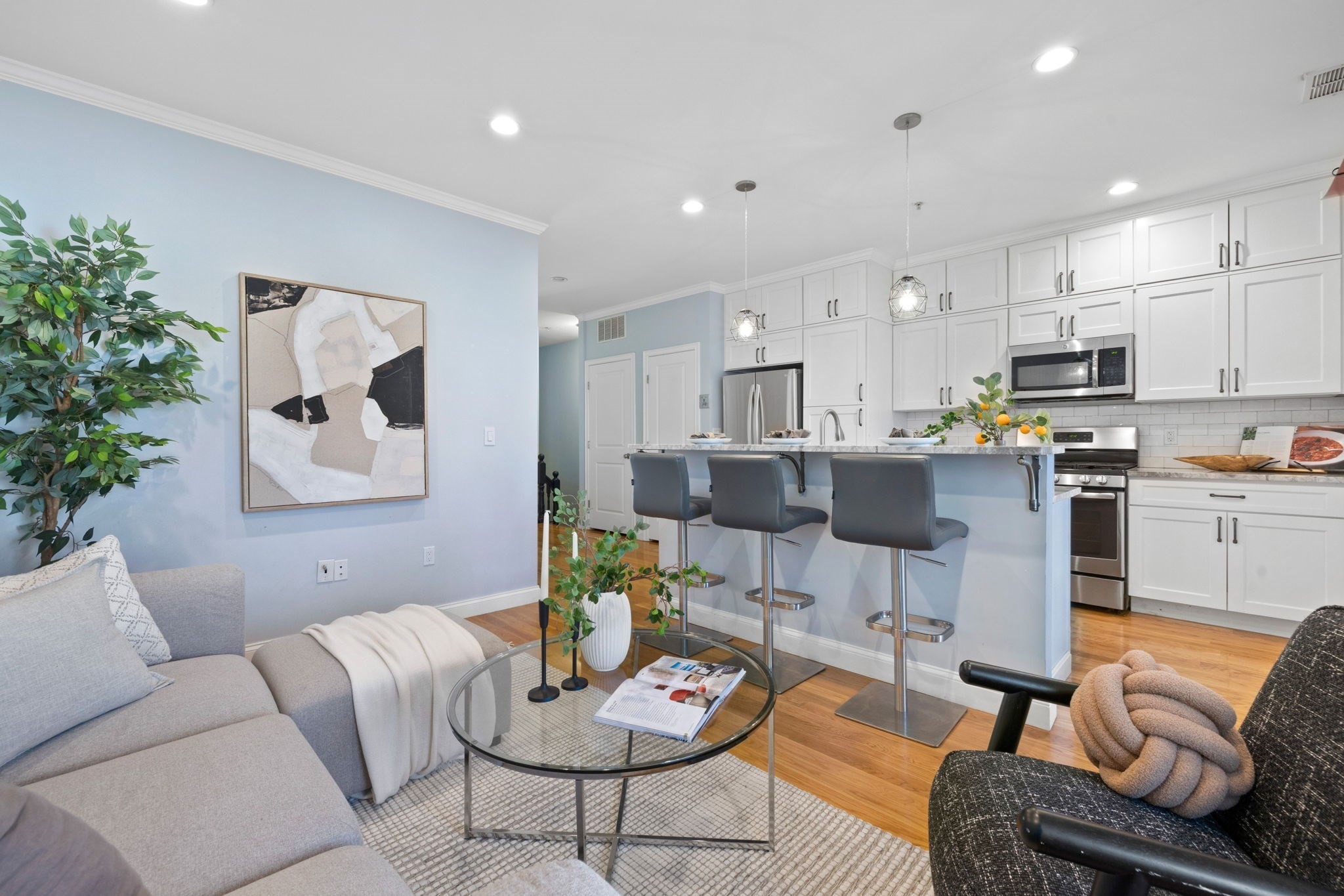 242 W 5th St Unit 3, South Boston, Boston, MA 02127