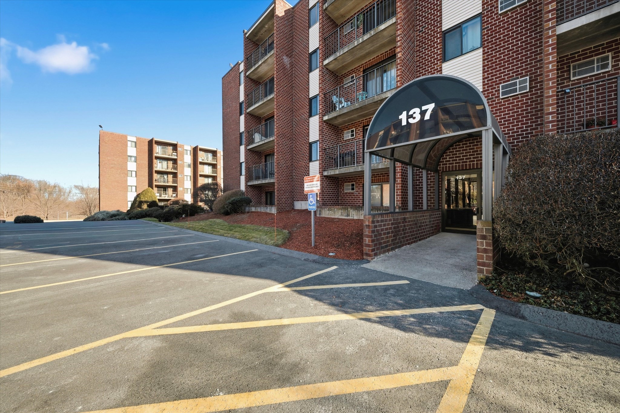 137 Franklin St Unit 406, Stoneham, MA 02180