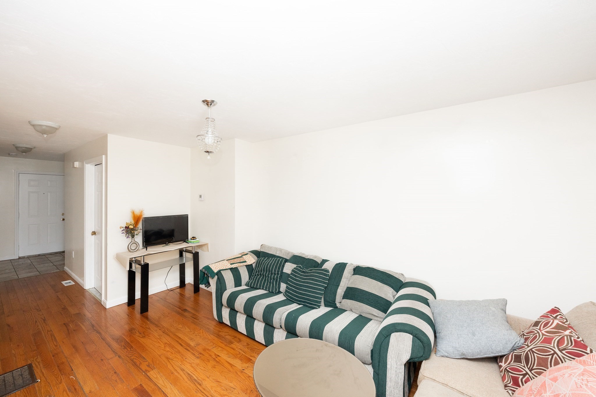 35 Houghton St, Worcester, MA 01604 - Image 12