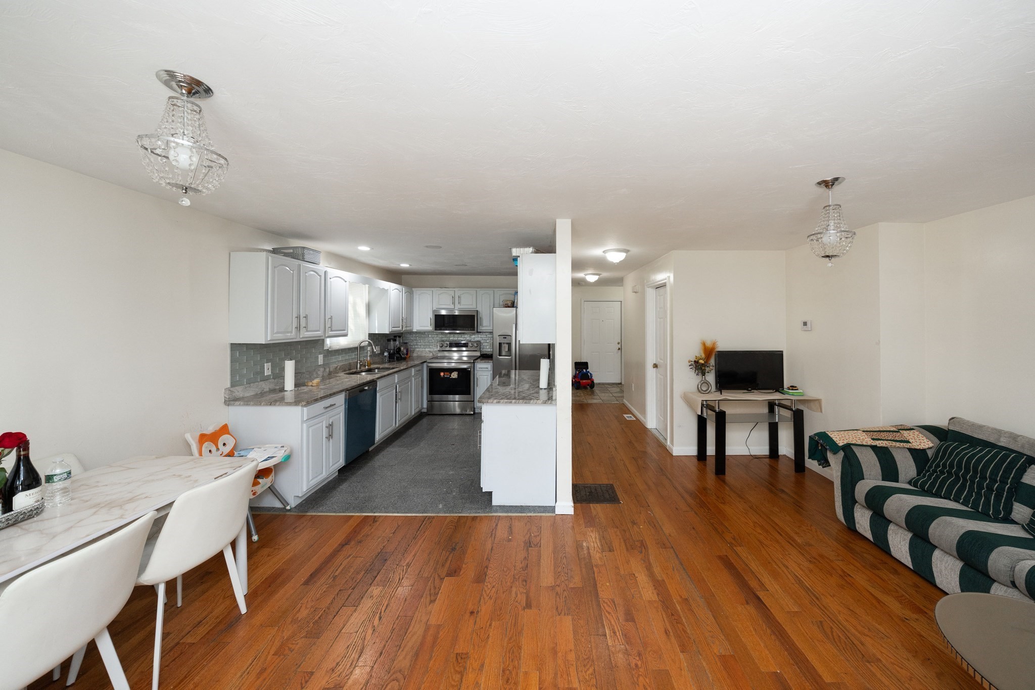 35 Houghton St, Worcester, MA 01604 - Image 15