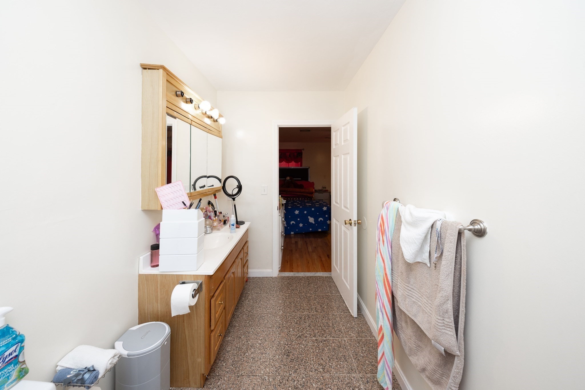 35 Houghton St, Worcester, MA 01604 - Image 25