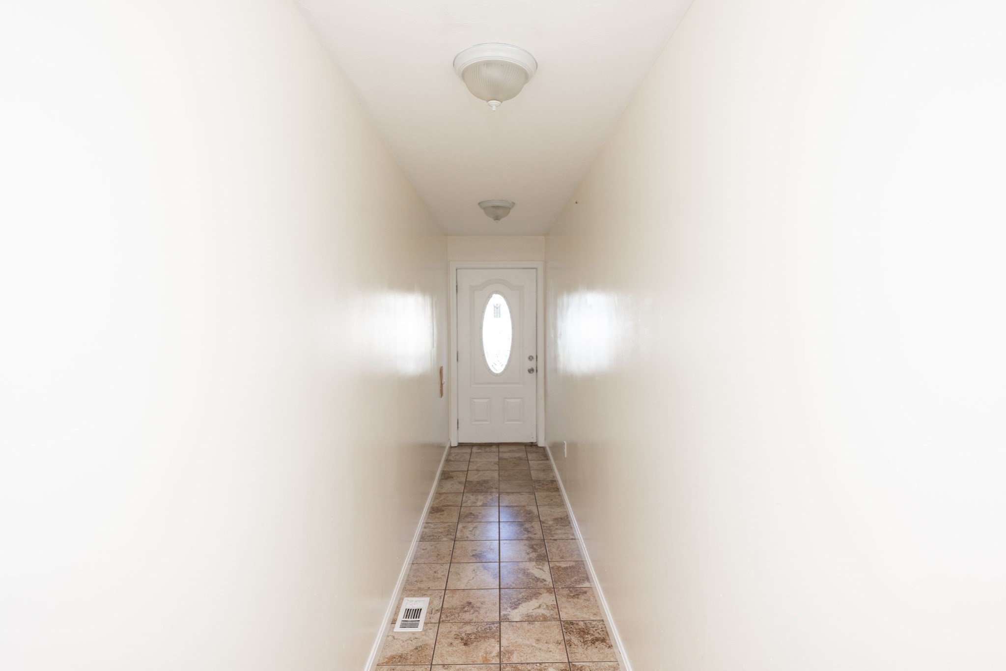 35 Houghton St, Worcester, MA 01604 - Image 6