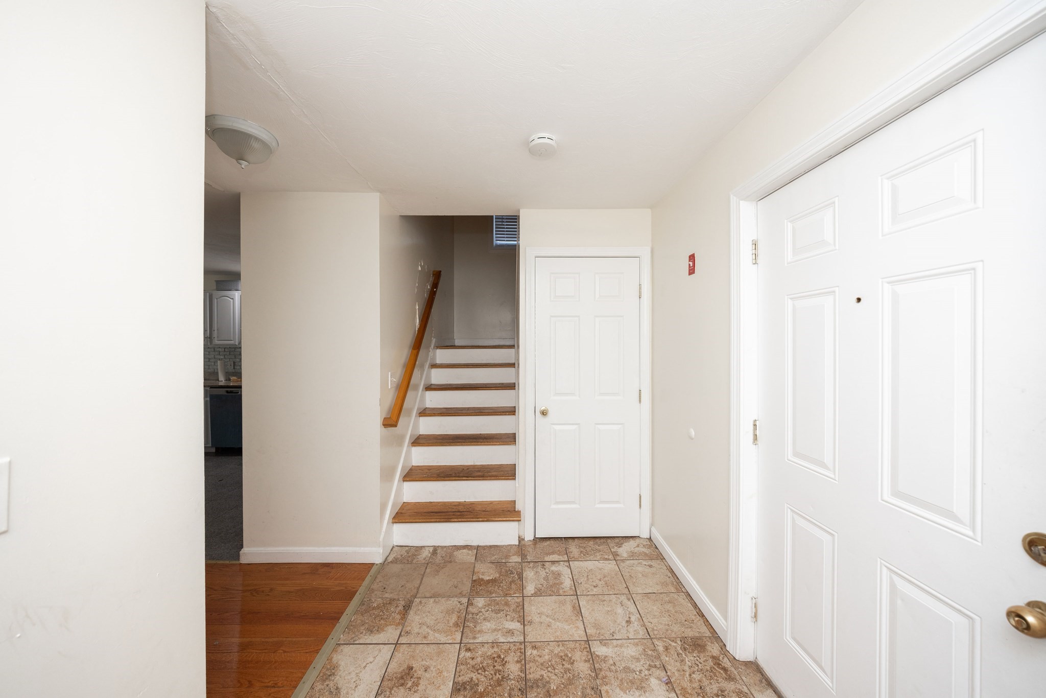 35 Houghton St, Worcester, MA 01604 - Image 7