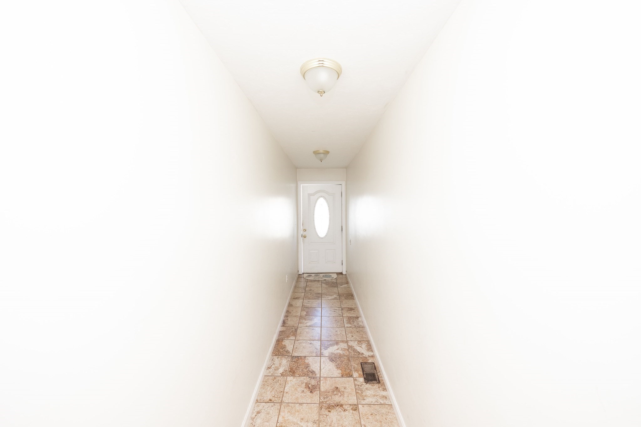 35 Houghton St, Worcester, MA 01604 - Image 8