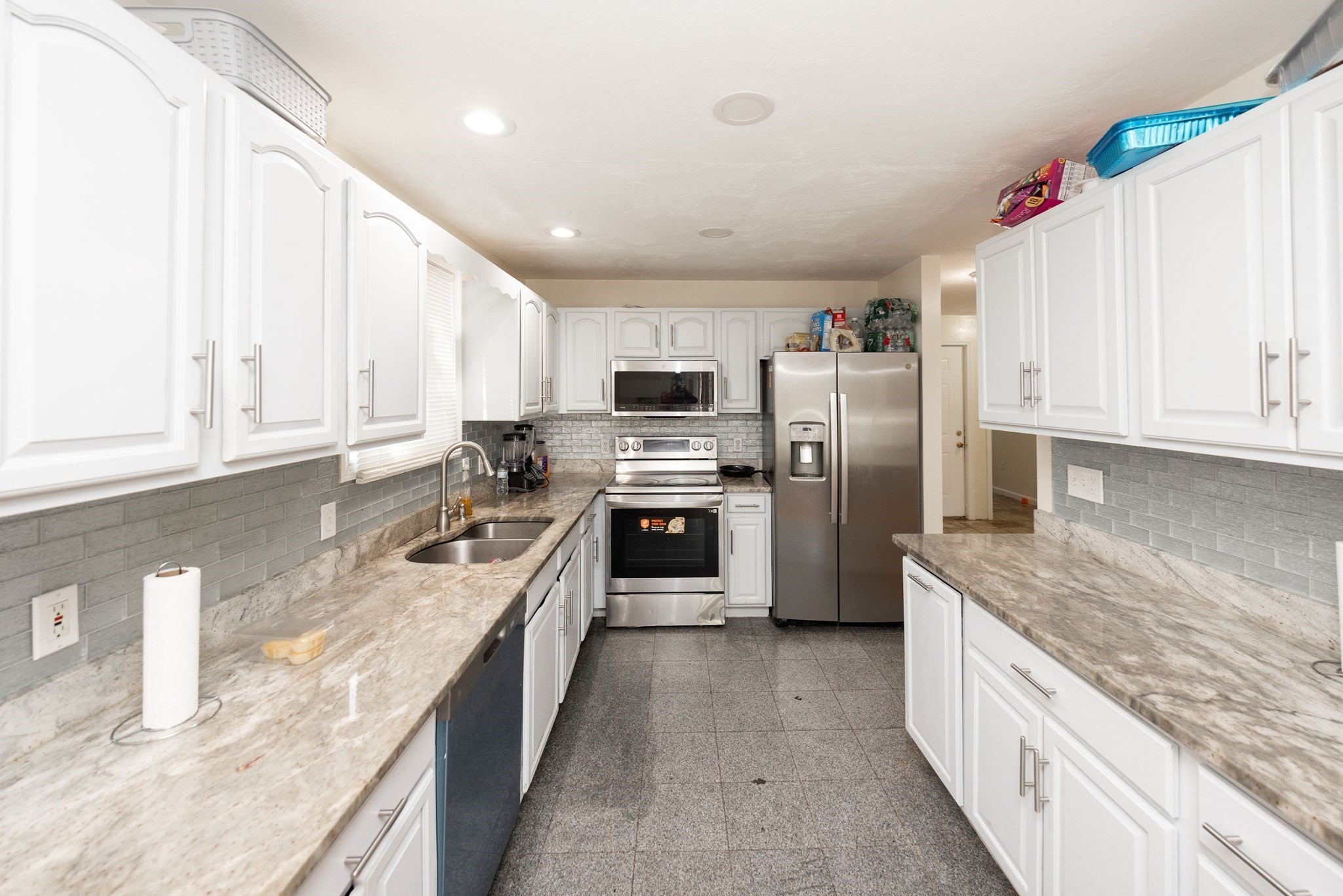 35 Houghton St, Worcester, MA 01604 - Image 9