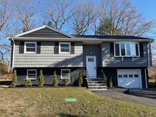 1 Overbrook Rd, Middleton, MA 01949