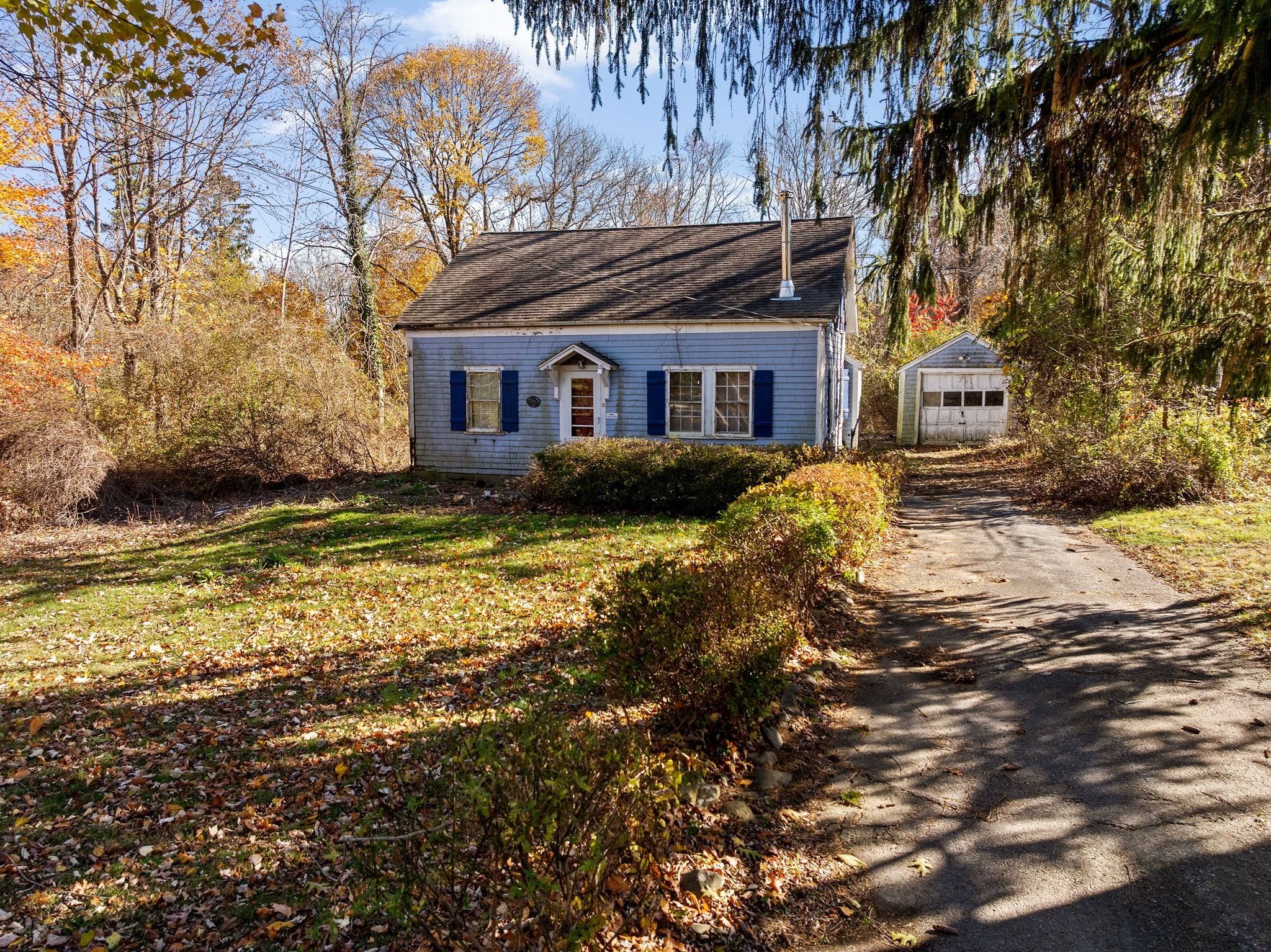 40 Beechwood St, Cohasset, MA 02025