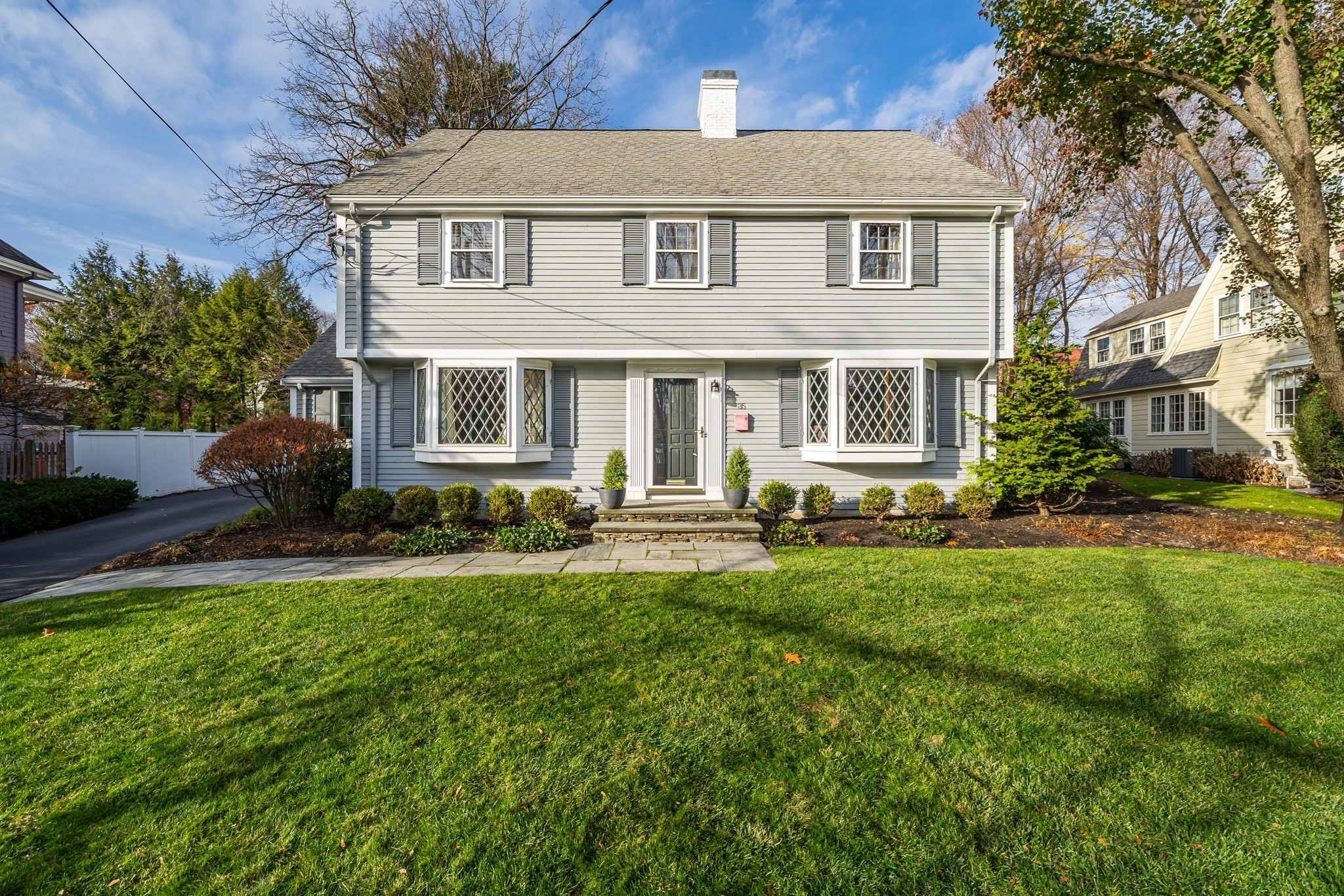 35 Glen Grn, Winchester, MA 01890