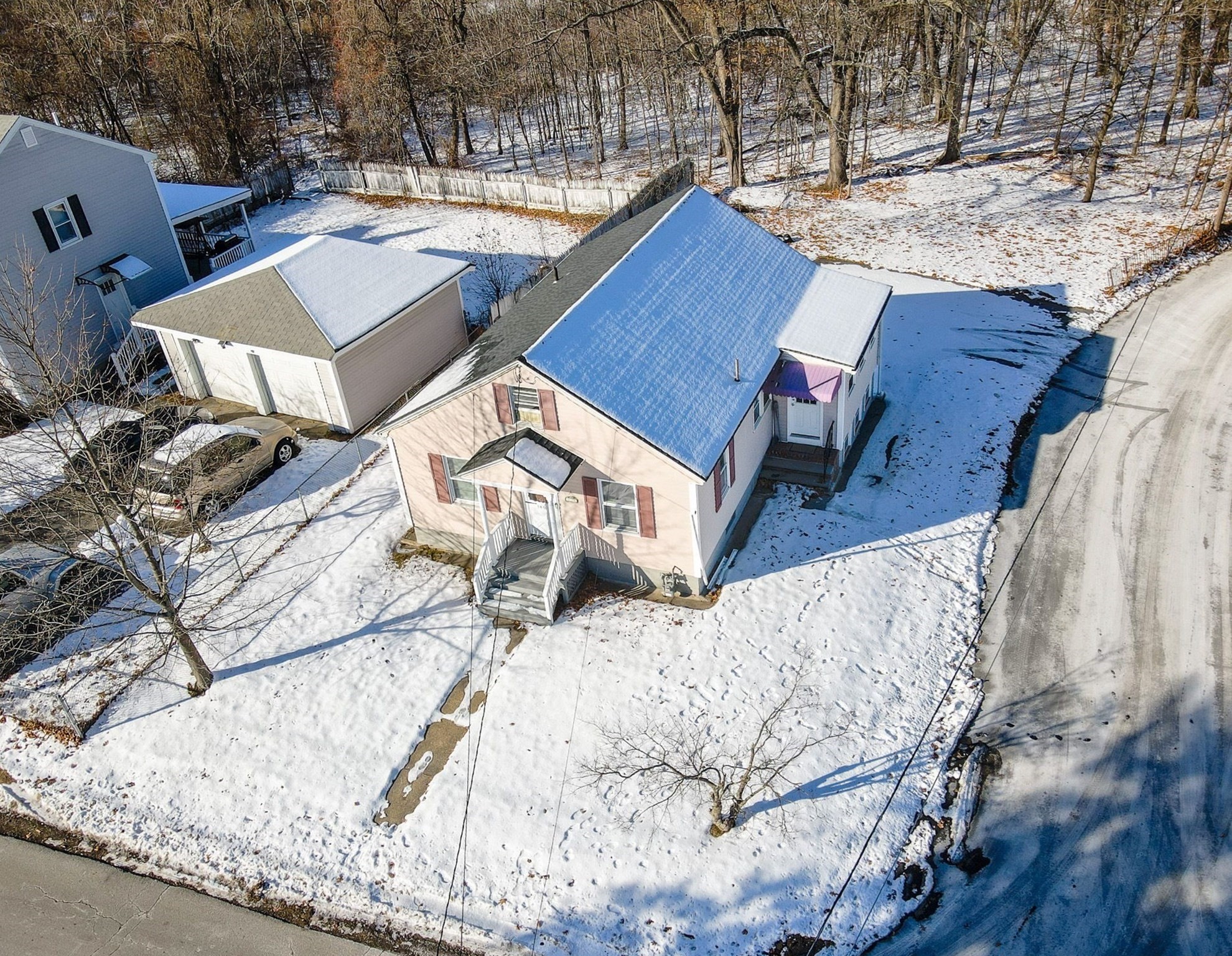 149 Woodward Ave, Lowell, MA 01854