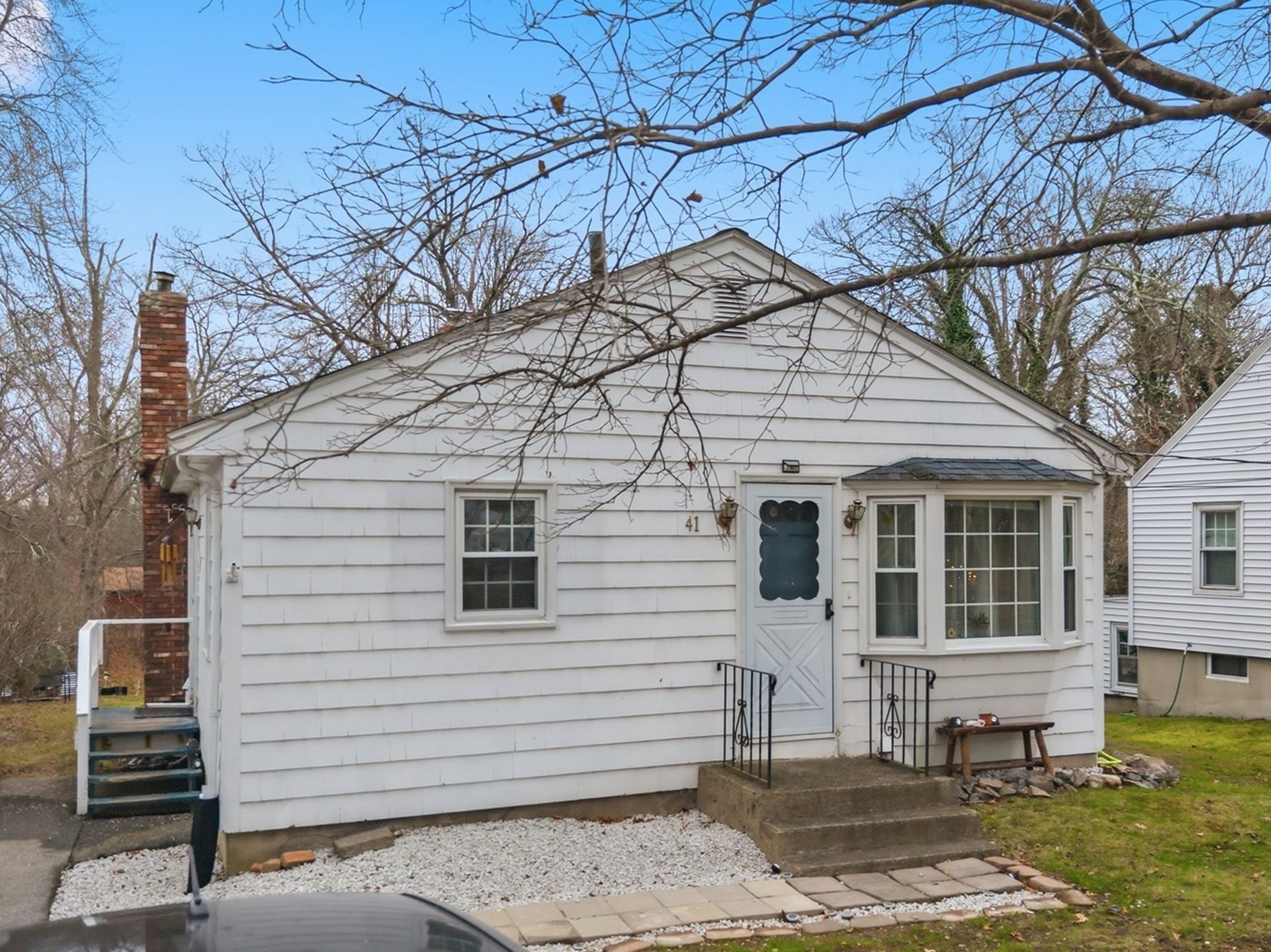 41 Roosevelt Ave, North Attleboro, MA 02760