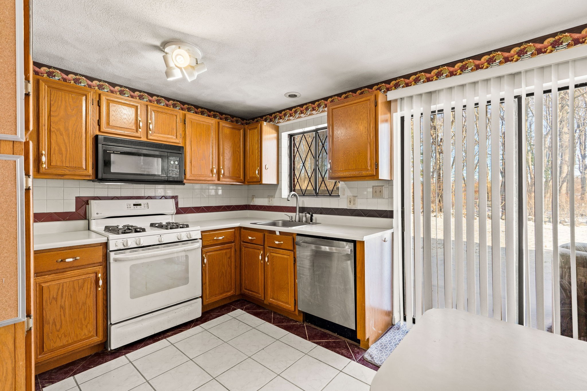 68 Sterling Lane Unit 68, Haverhill, MA 01835 - Image 11