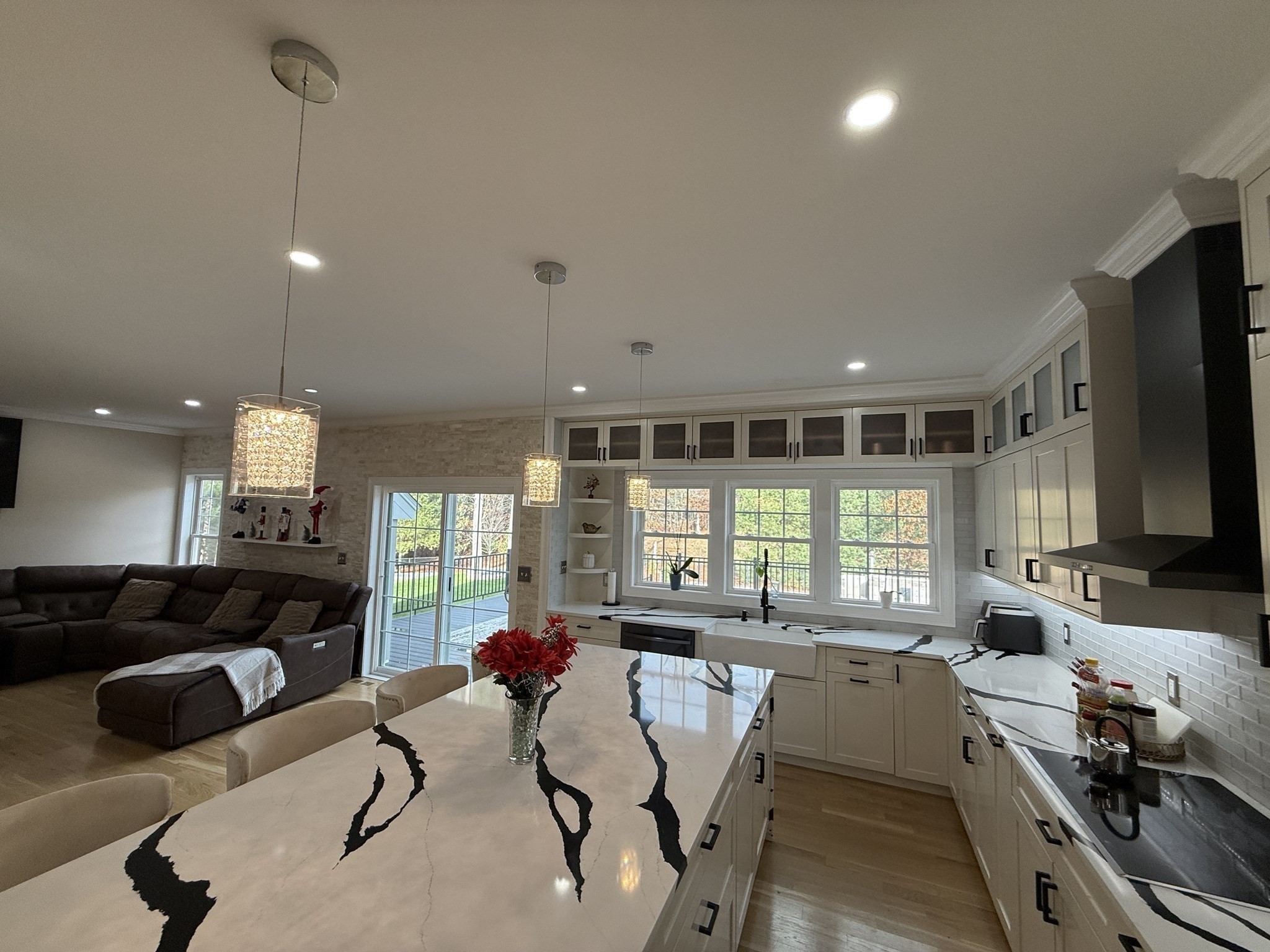 30 Aprils Way, Tewksbury, MA 01876 - Image 2