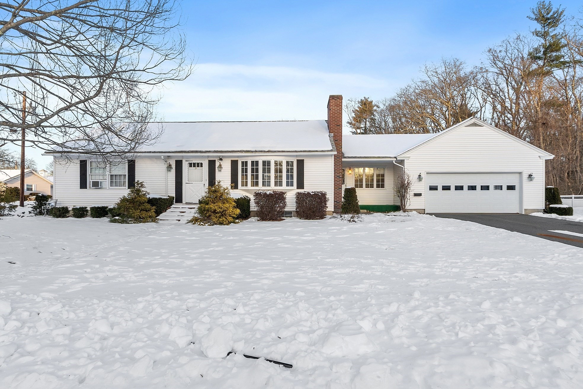 31 Locke Ave, Athol, MA 01331 - Image 1