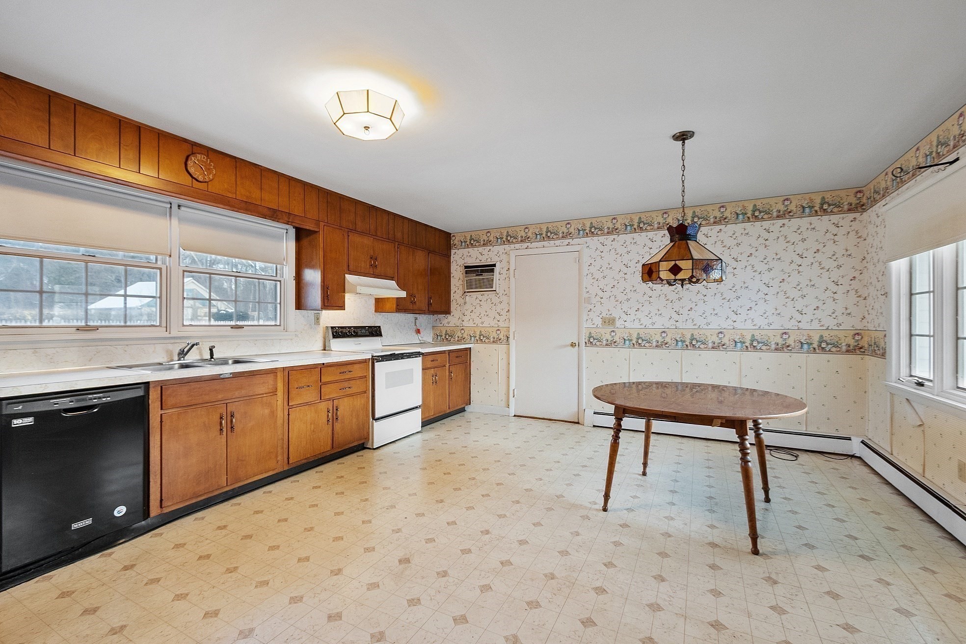 31 Locke Ave, Athol, MA 01331 - Image 12