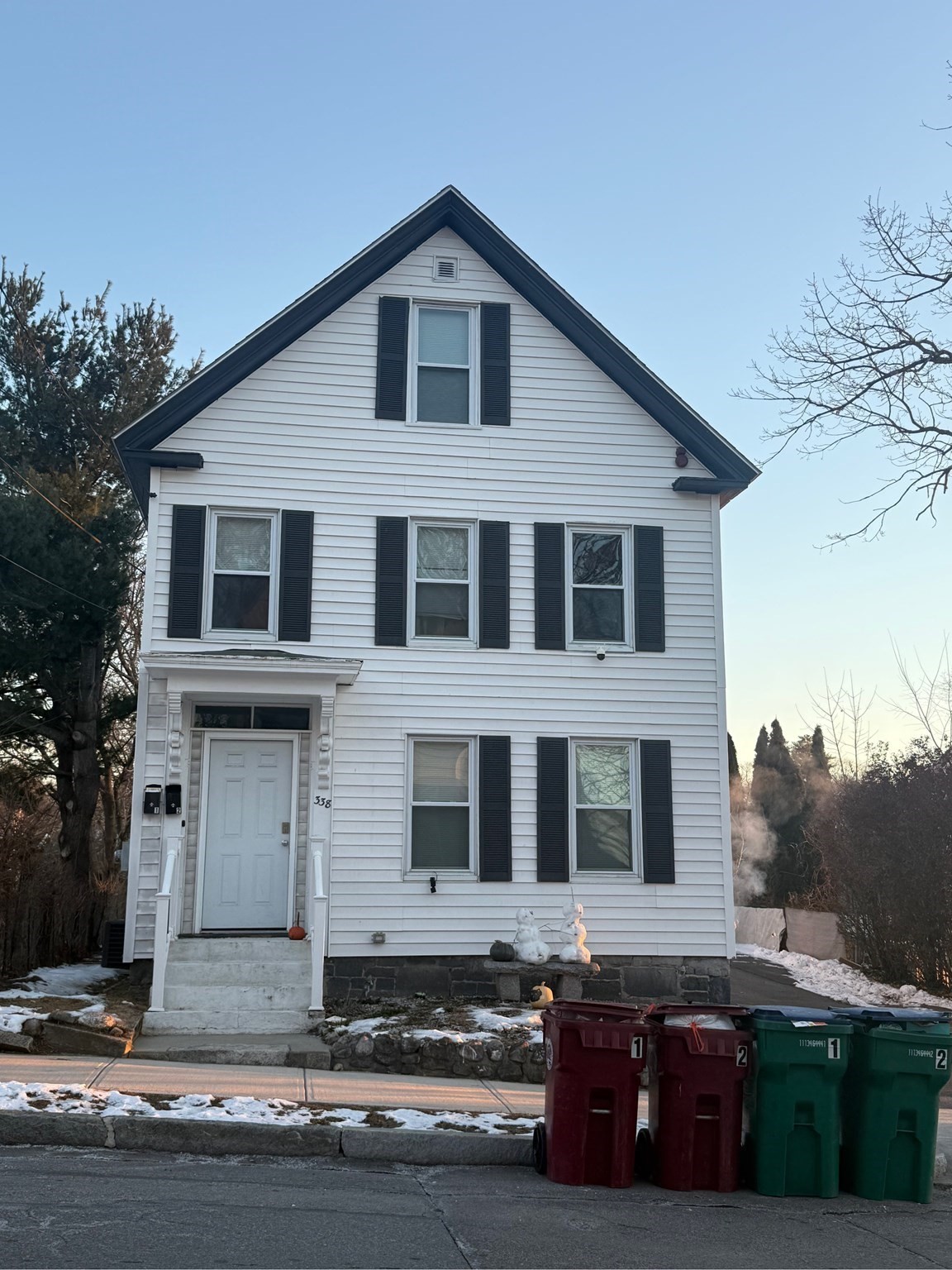 338 Fairmount St, Lowell, MA 01852