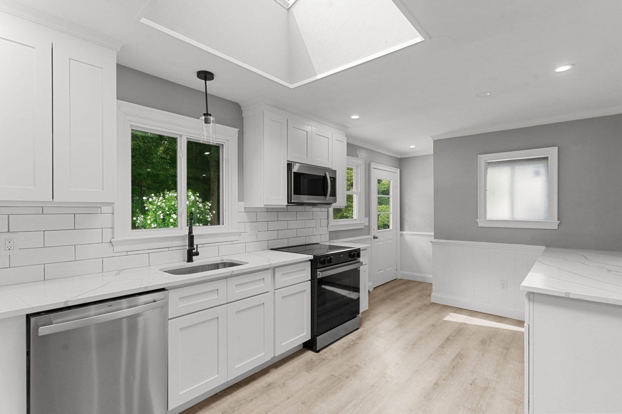 249 Barneyville Rd, Swansea, MA 02777 - Image 3