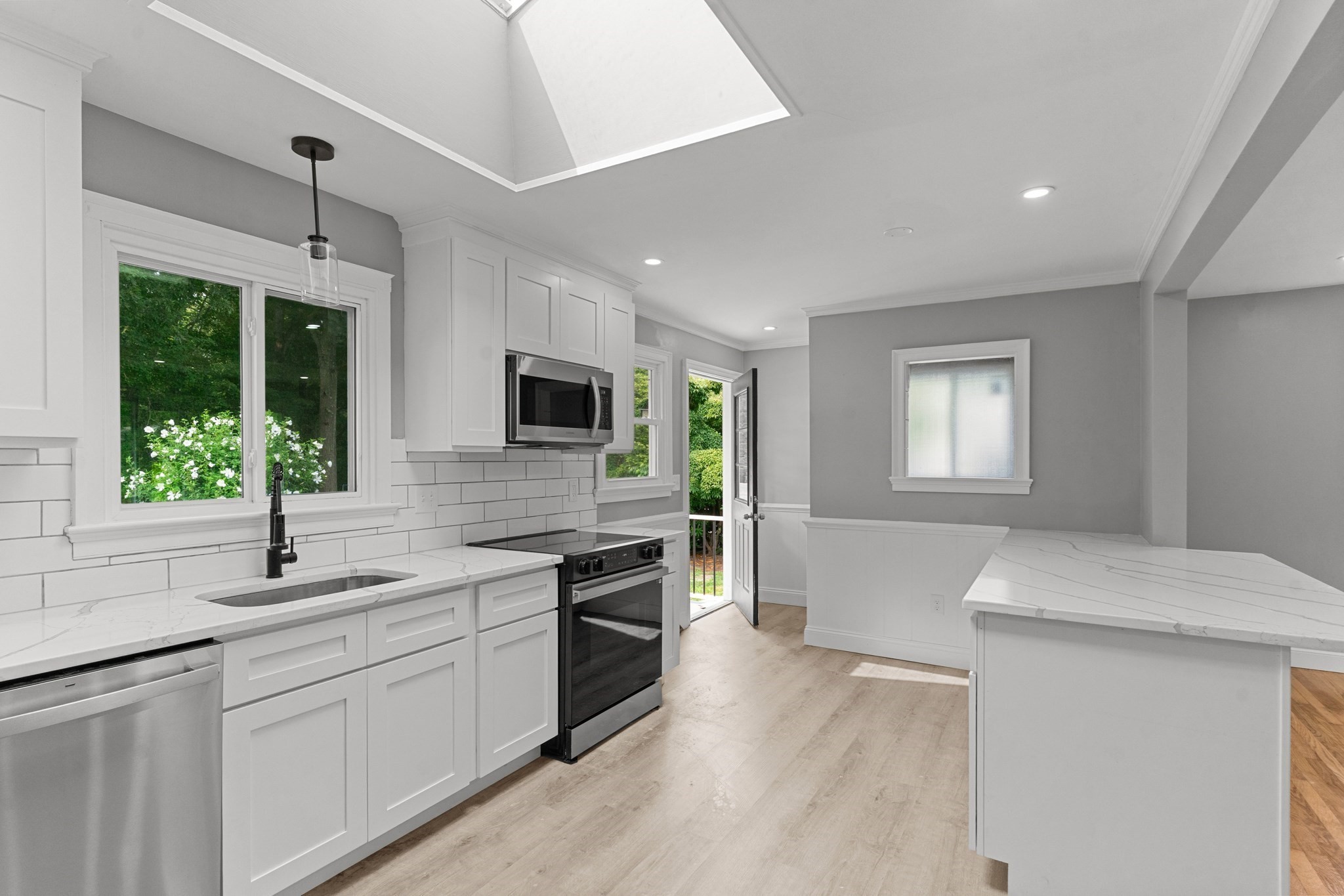 249 Barneyville Rd, Swansea, MA 02777 - Image 6