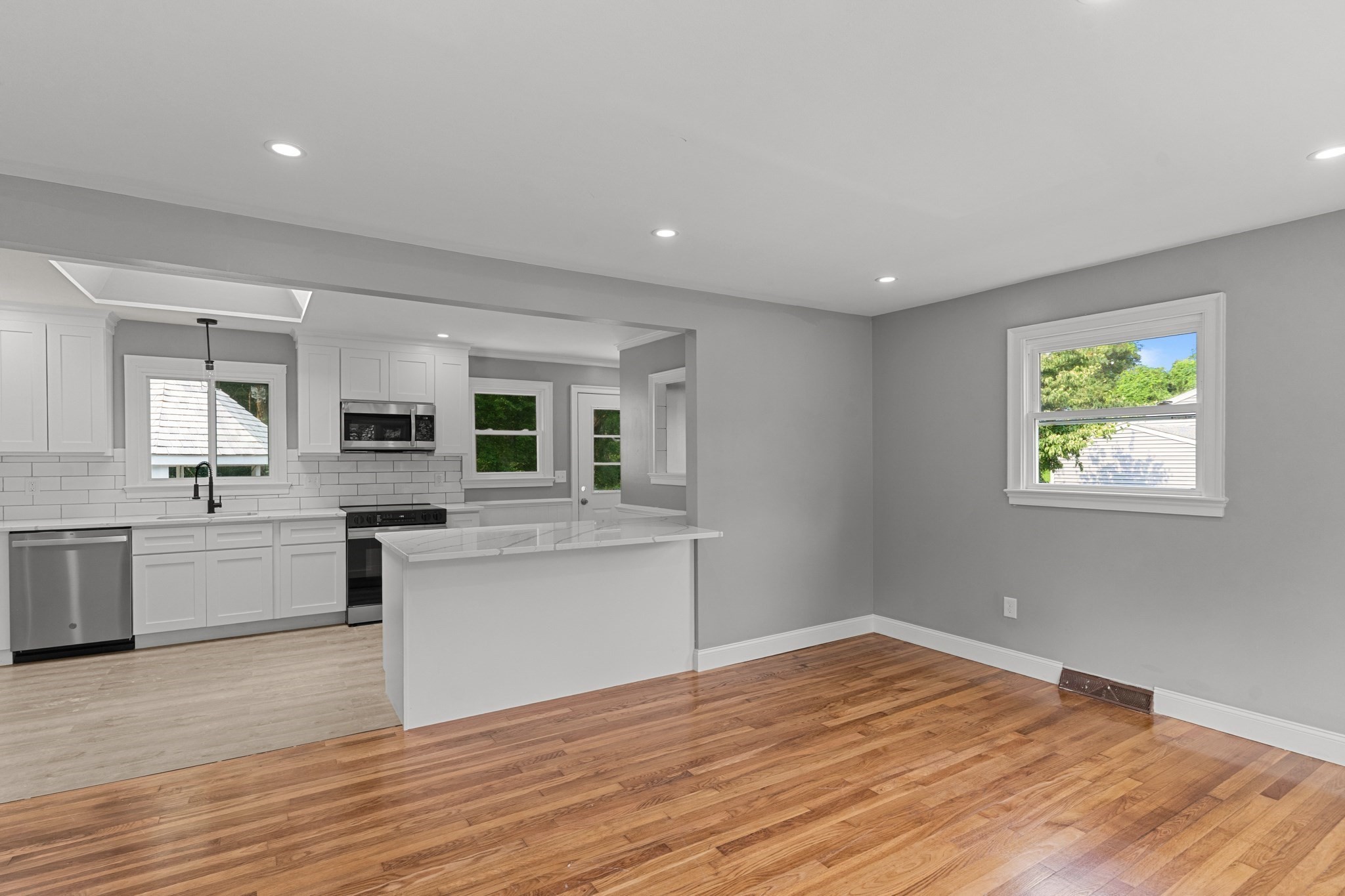 249 Barneyville Rd, Swansea, MA 02777 - Image 10