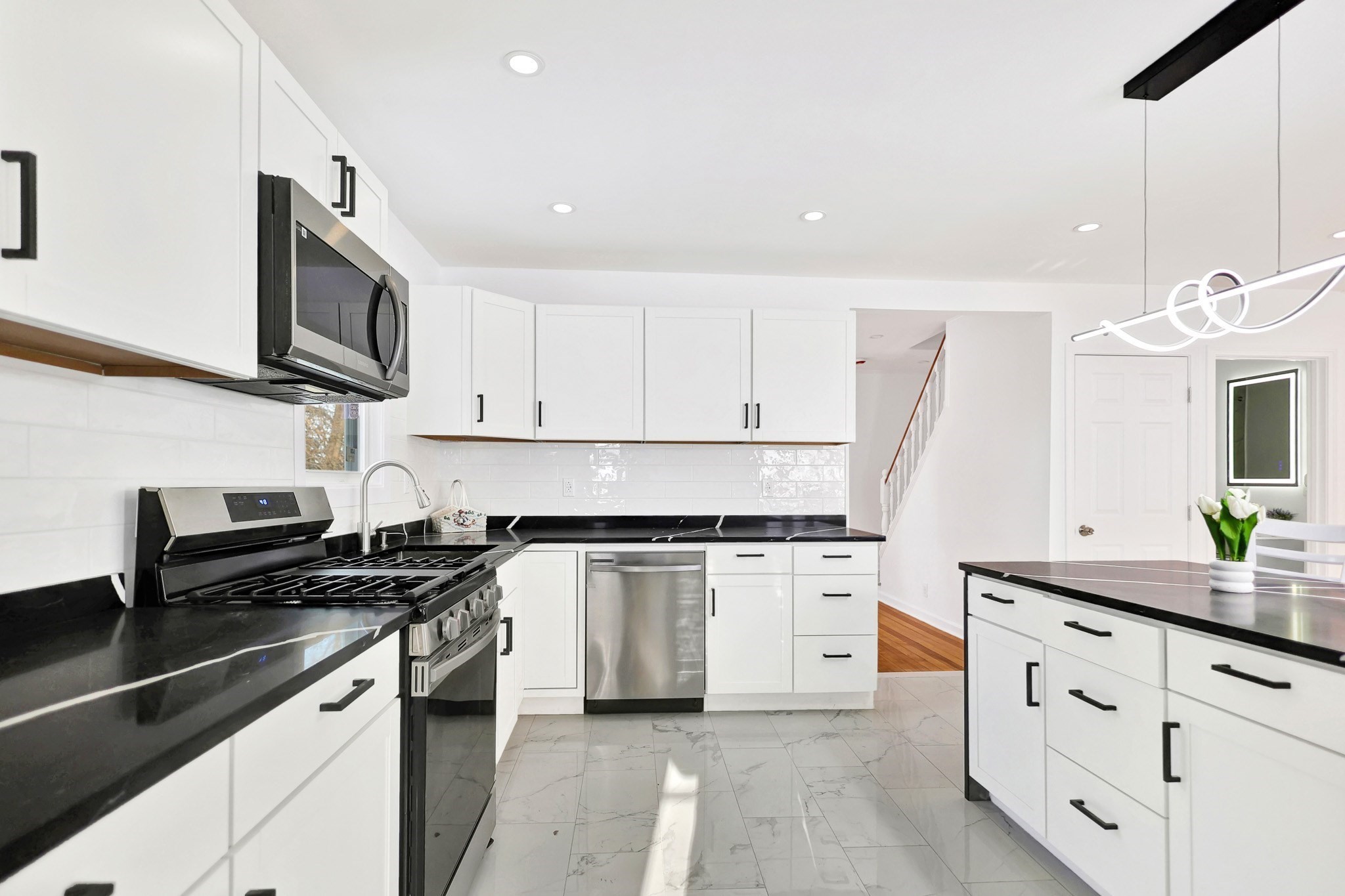 255 Oakland Ave, Methuen, MA 01844 - Image 5