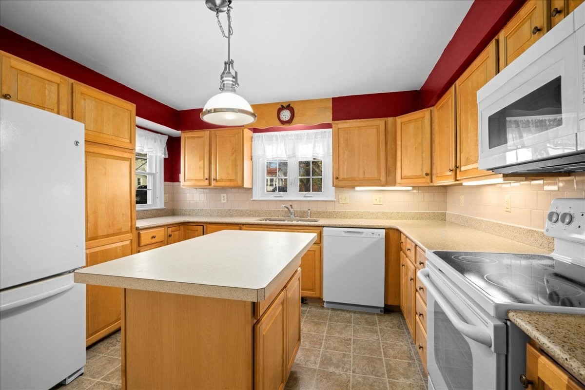 1 Ashcroft St, Auburn, MA 01501 - Image 2