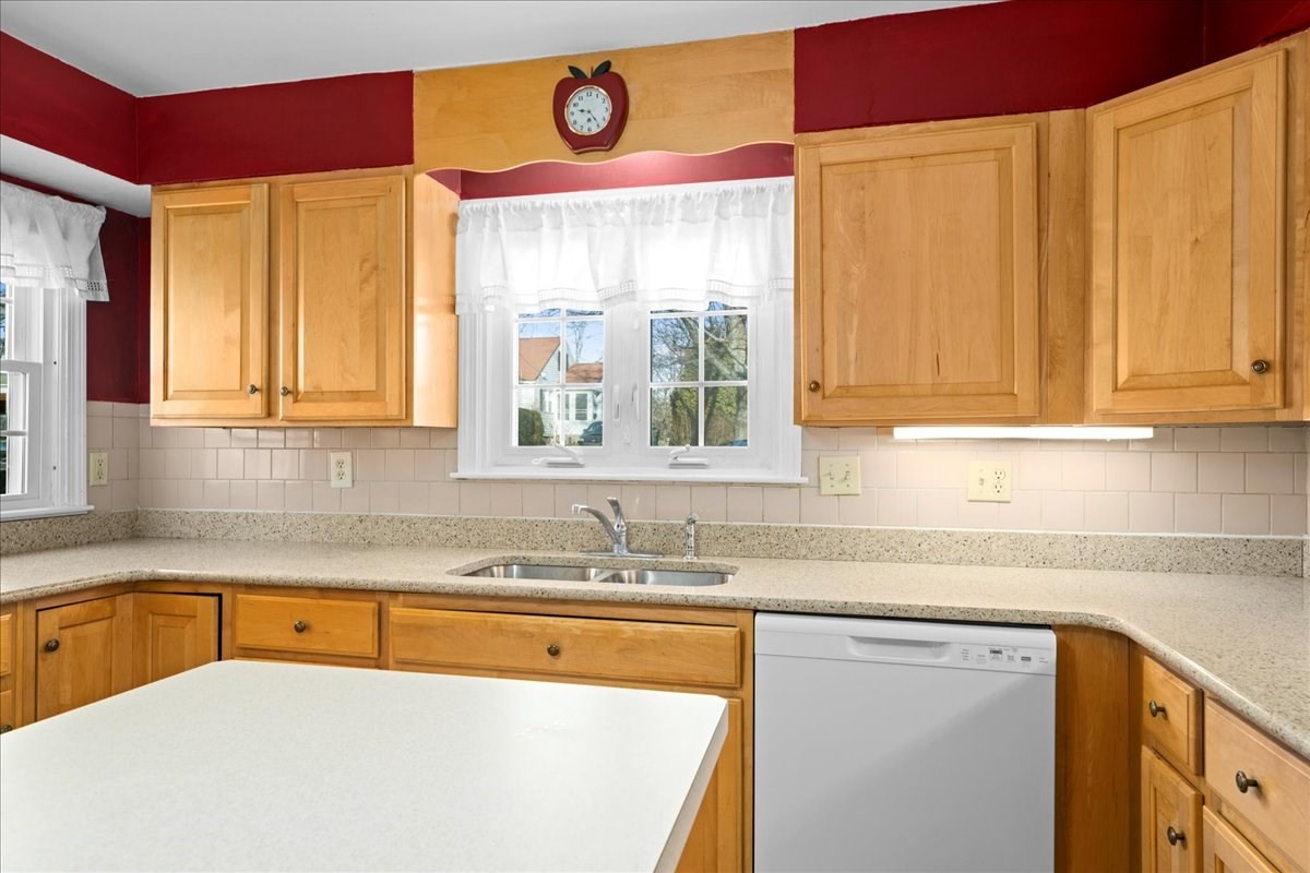 1 Ashcroft St, Auburn, MA 01501 - Image 5