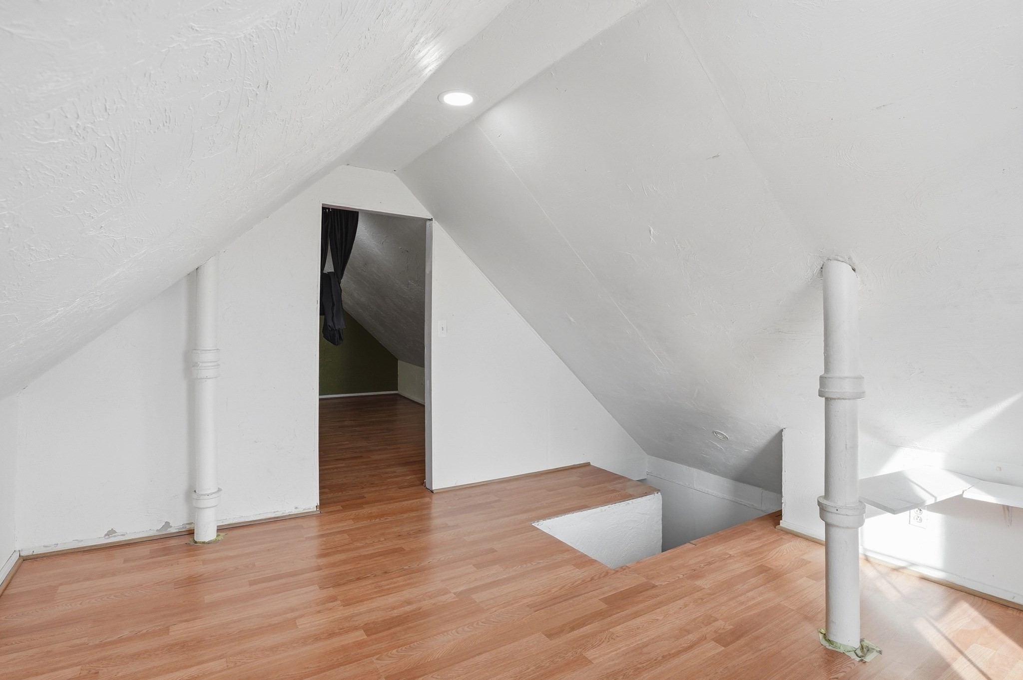 5 Ripley Place, Worcester, MA 01610 - Image 25