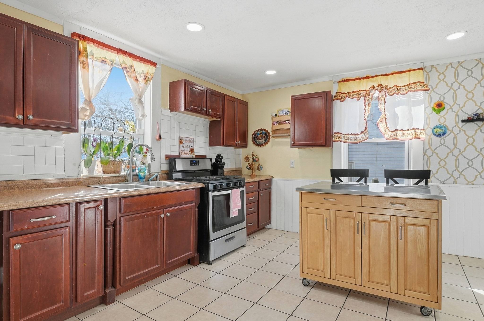 5 Ripley Place, Worcester, MA 01610 - Image 8