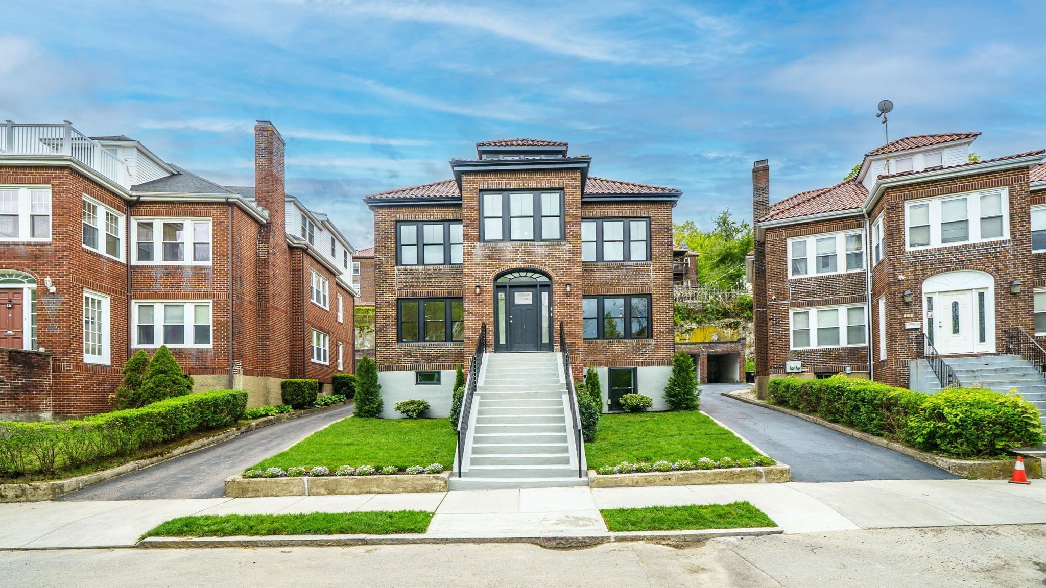 140 Columbia St Unit 1, Brookline, MA 02446