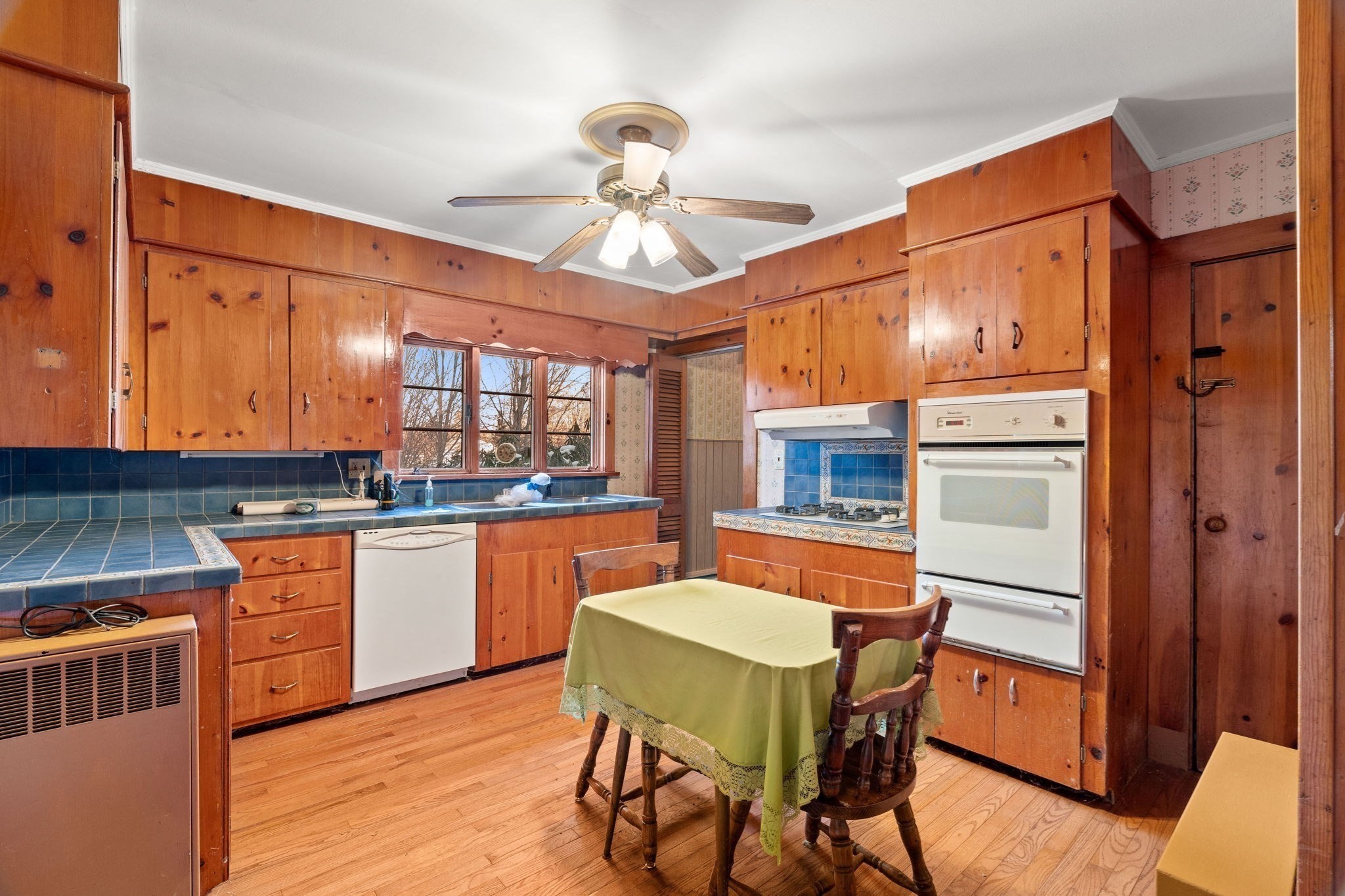 41 Agawam Ave, Haverhill, MA 01835 - Image 9