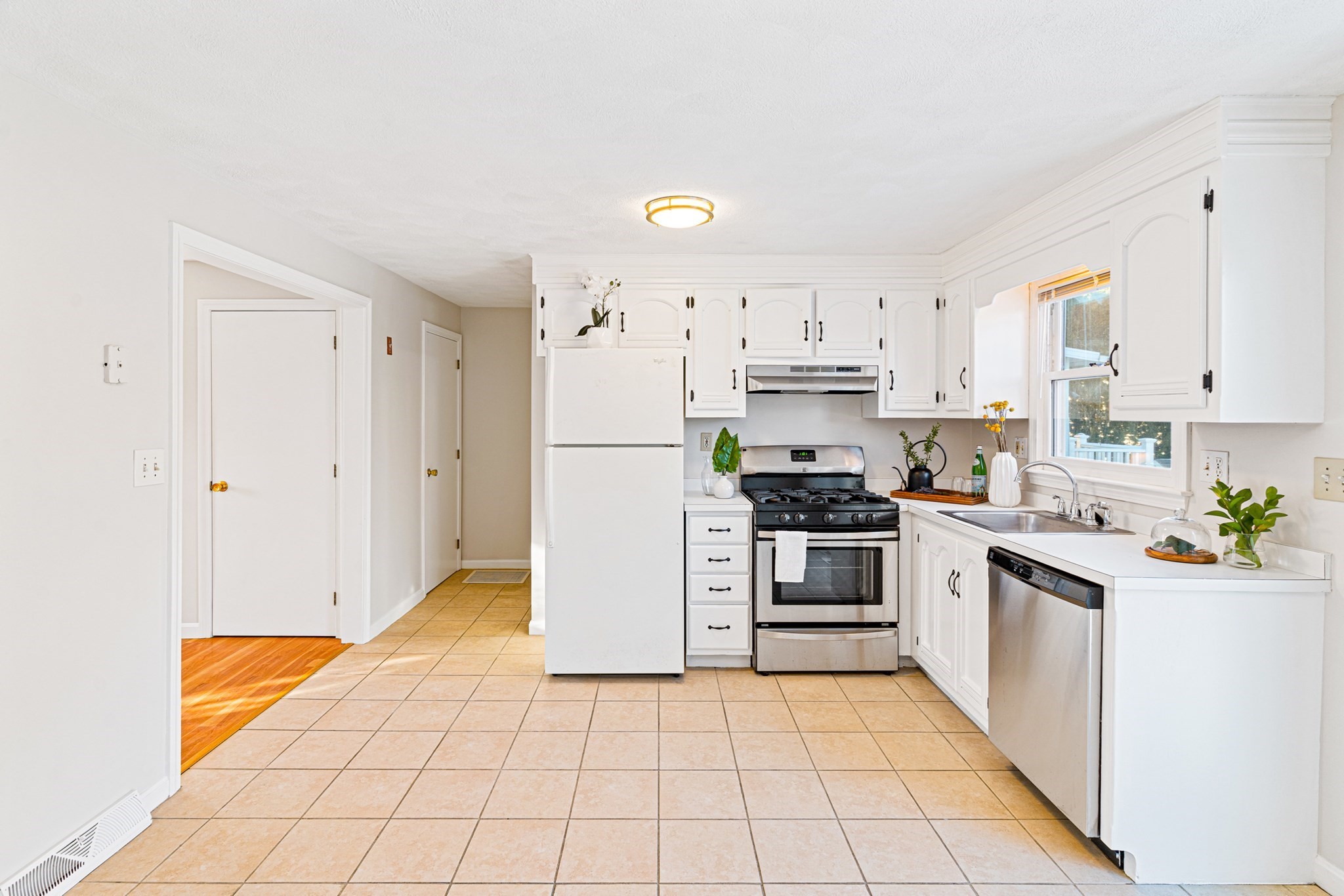 9 Glen Meadow Road Unit 9, Haverhill, MA 01835 - Image 5