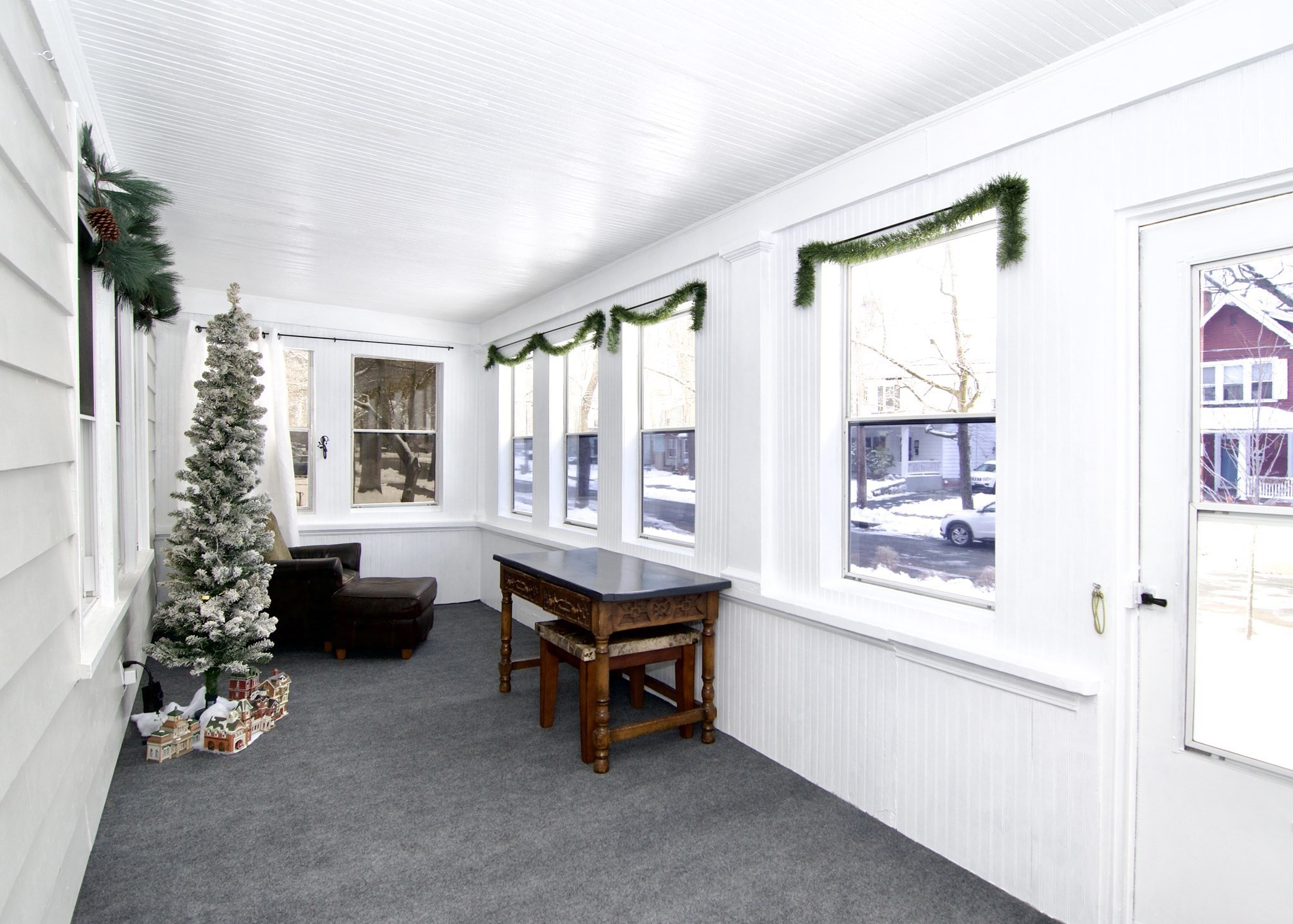 27 Rockland St, Springfield, MA 01118 - Image 2